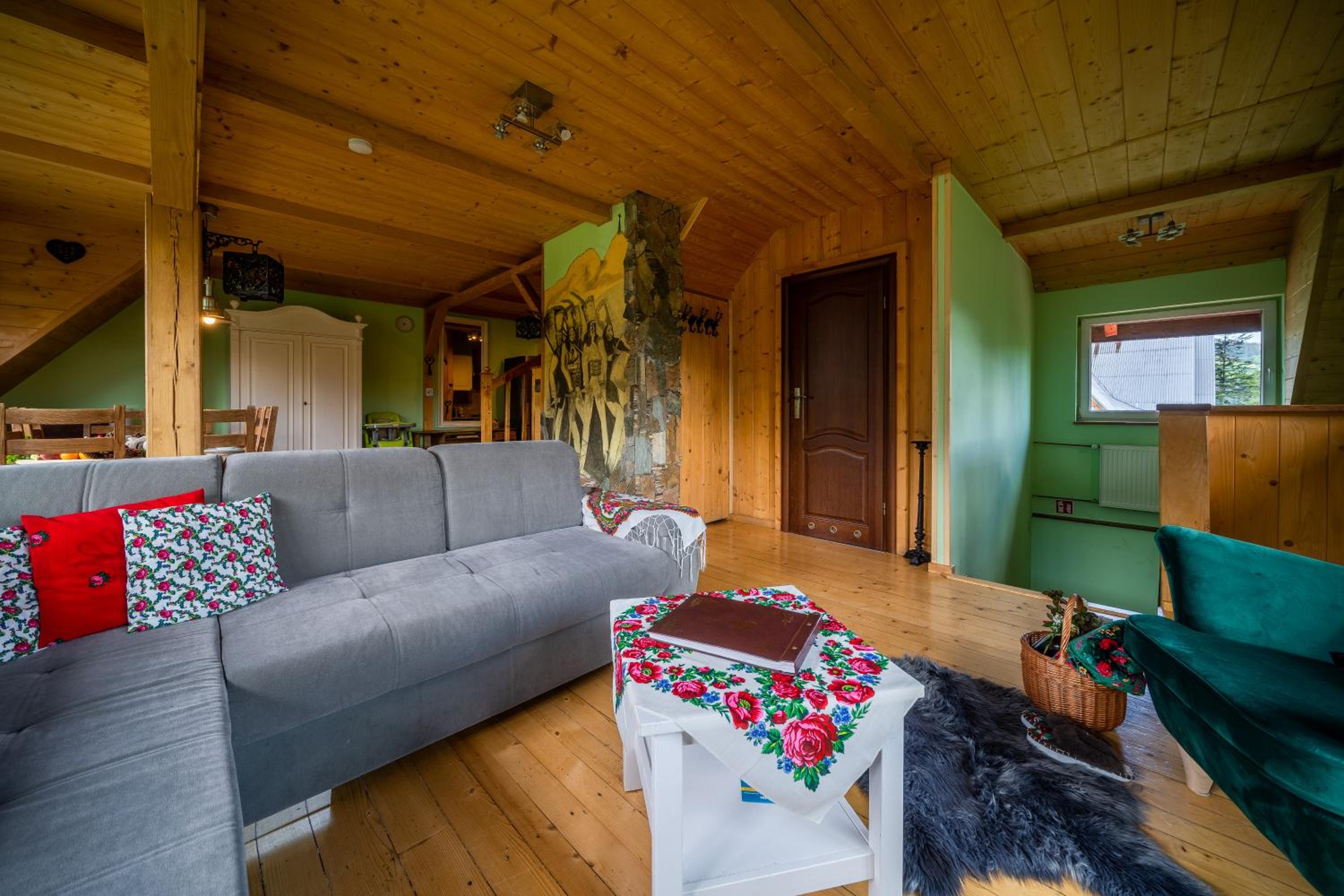 Two-Bedroom Apartment - Photo 42