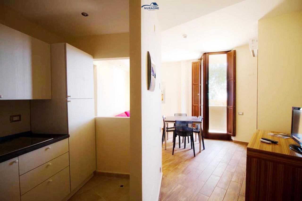 One-Bedroom Apartment - Photo 2