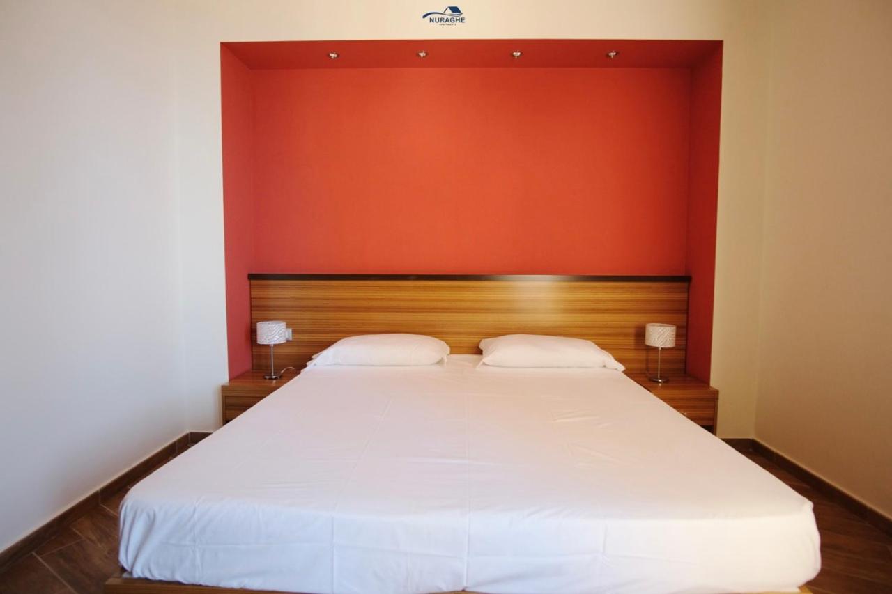 One-Bedroom Apartment - Photo 6