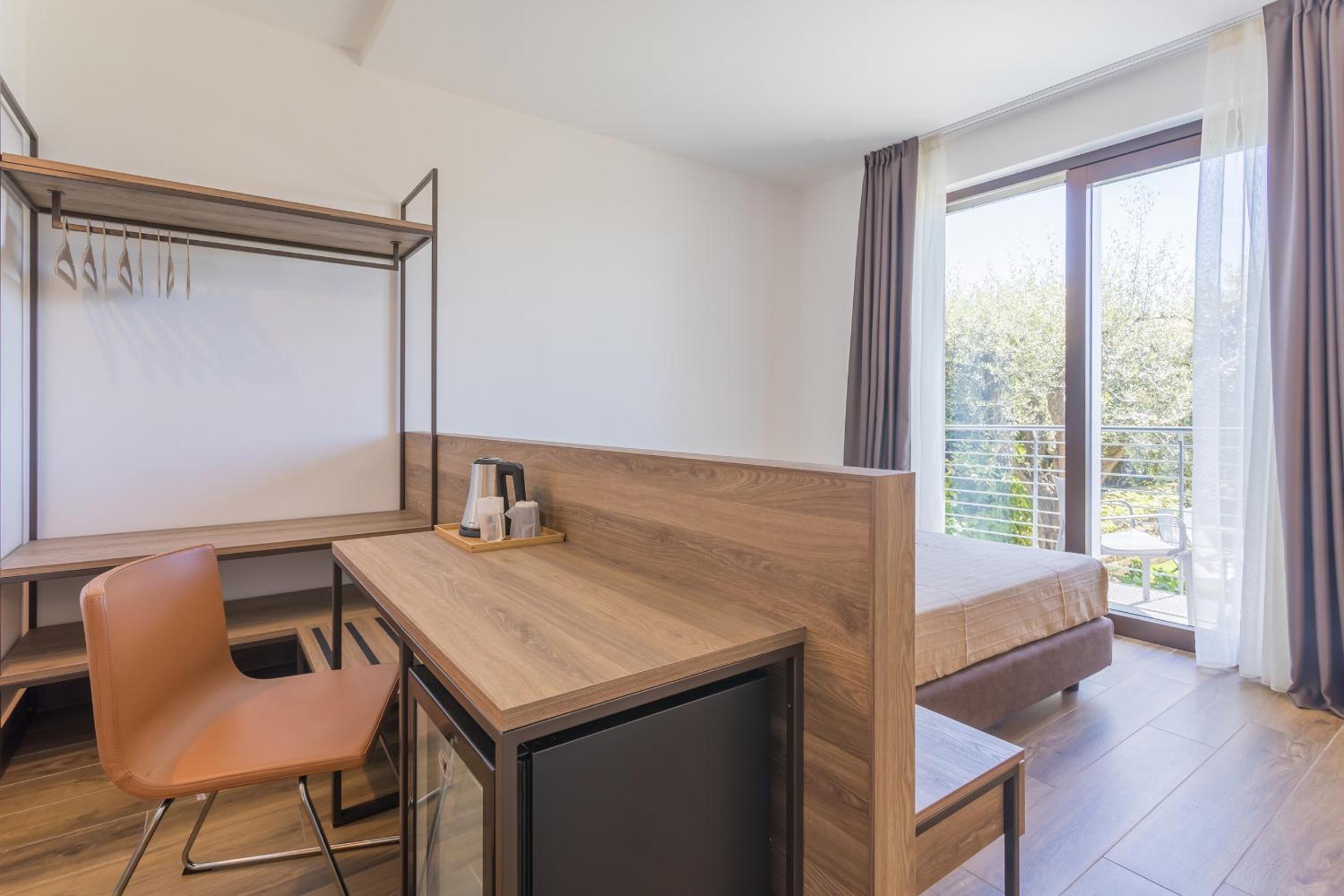 Deluxe Double or Twin Room with Lake View