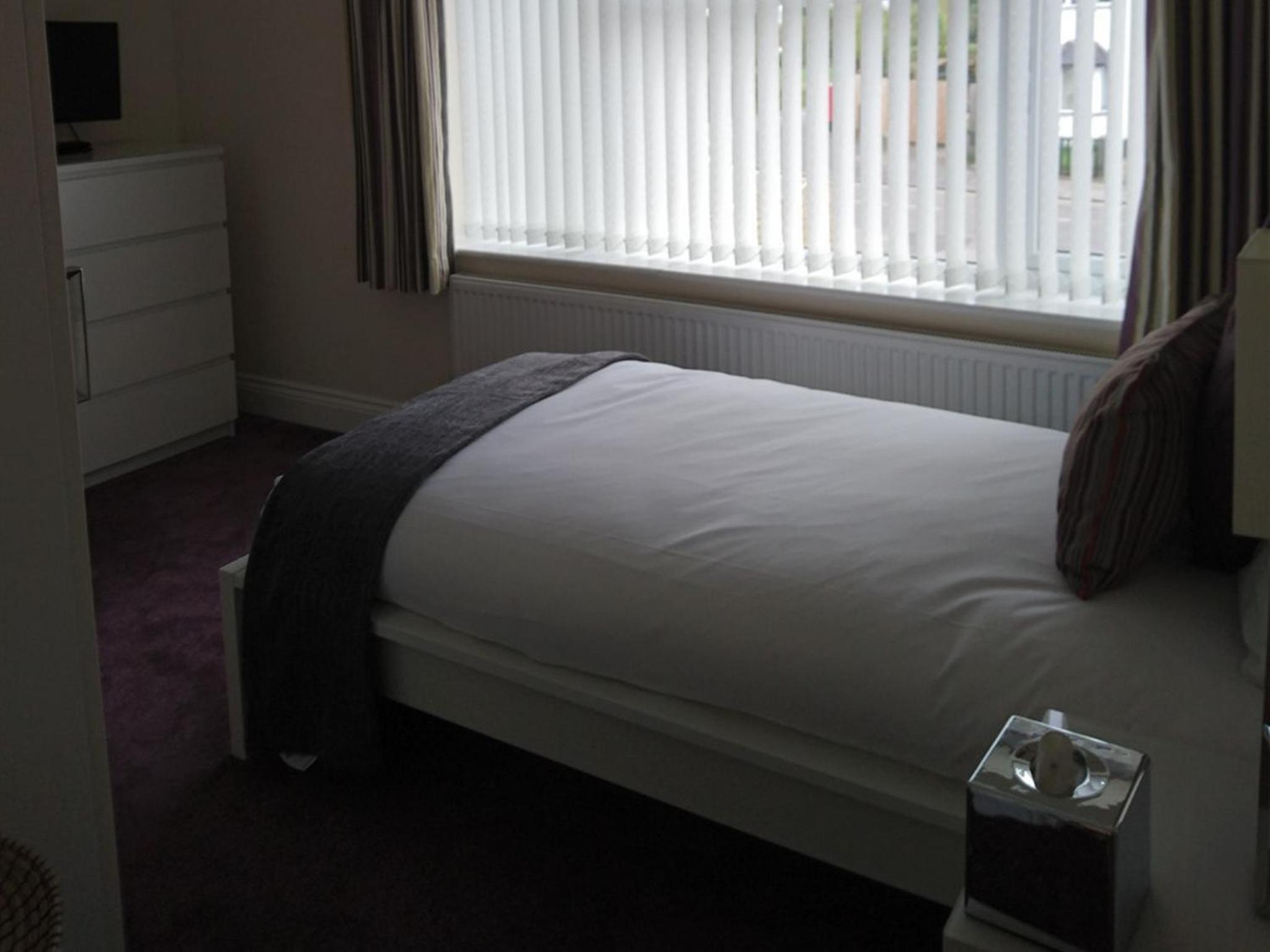 Standard Single Room with Shower photo 2
