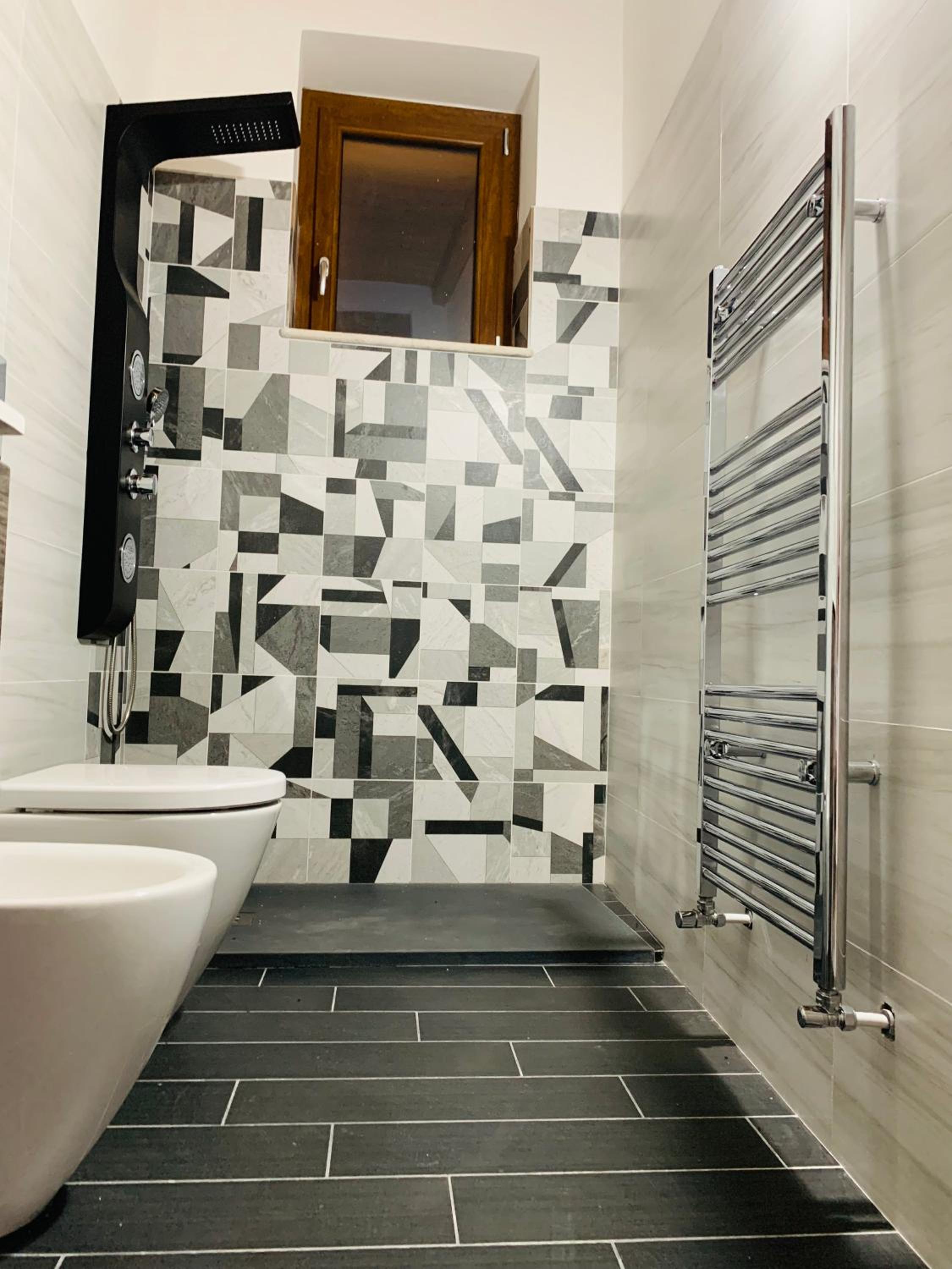 Double Room with Private Bathroom - Photo 8