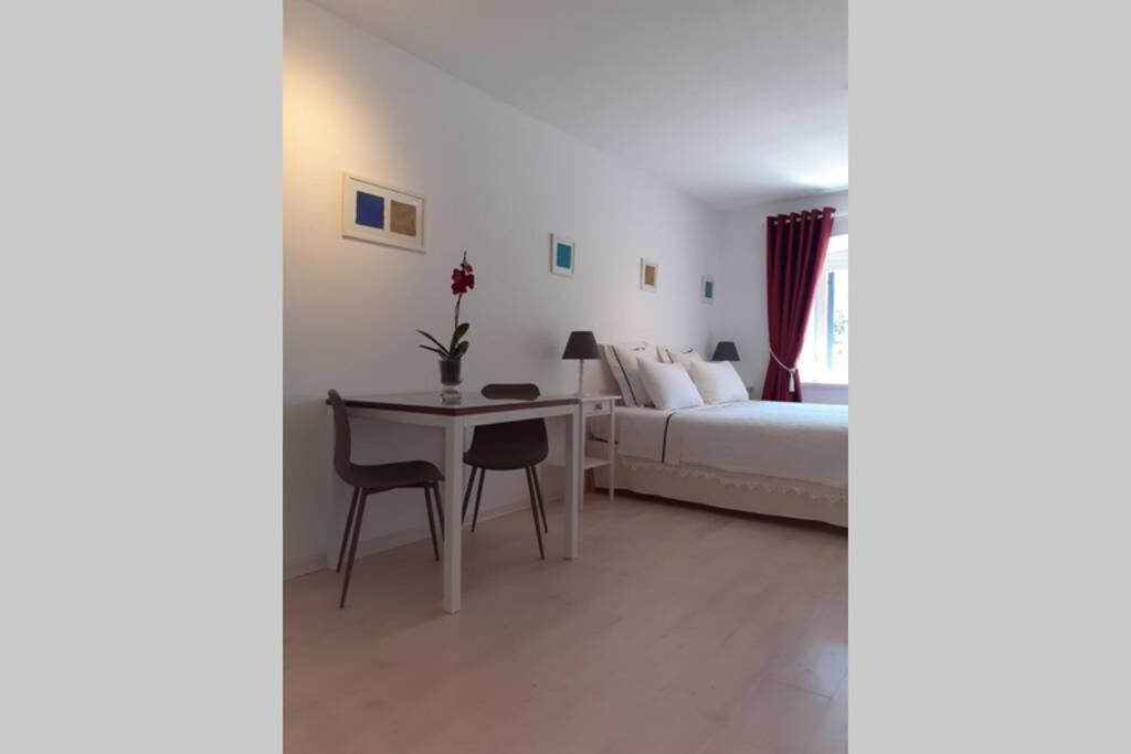 One-Bedroom Apartment - Photo 19