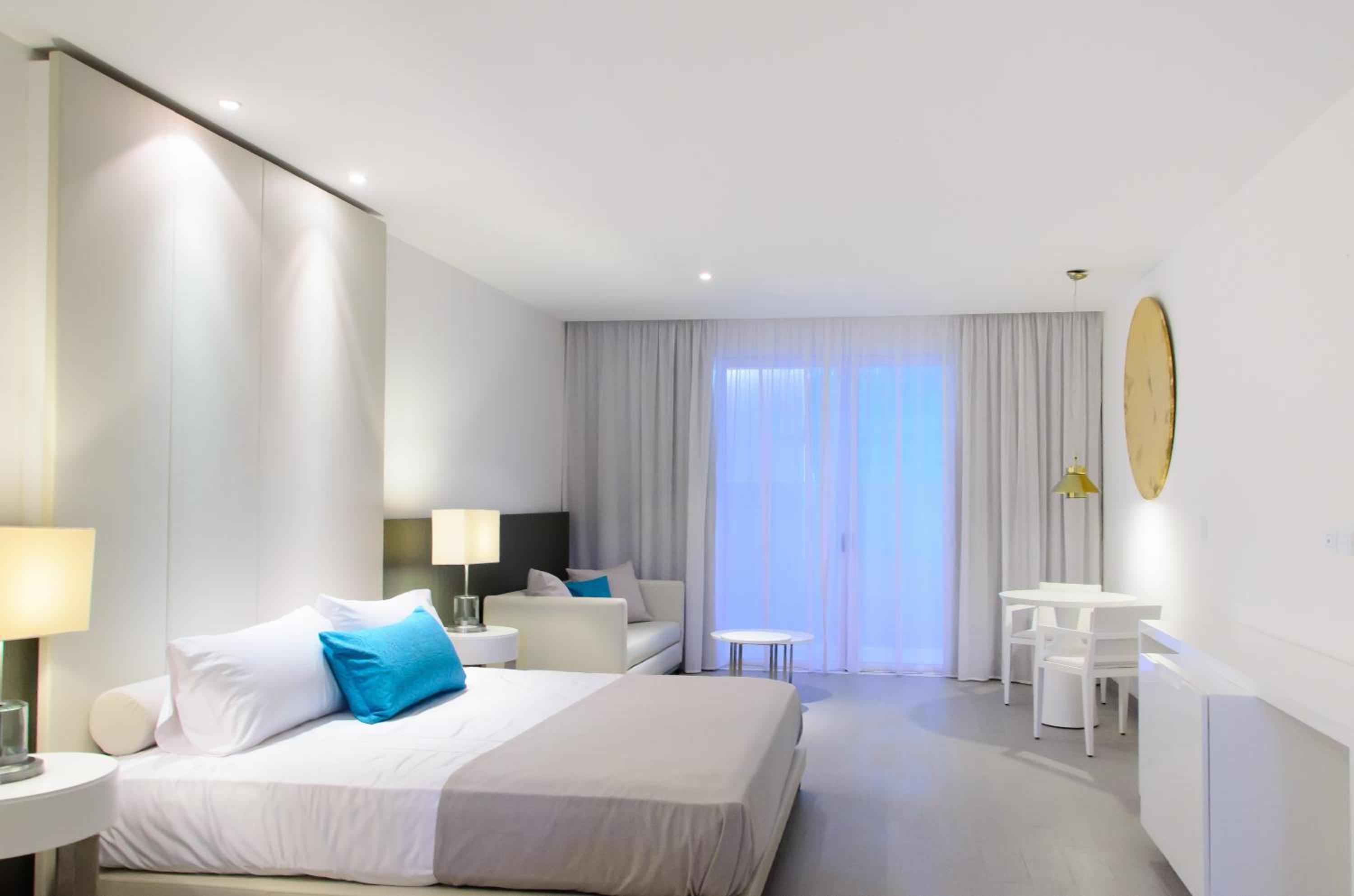 Available room