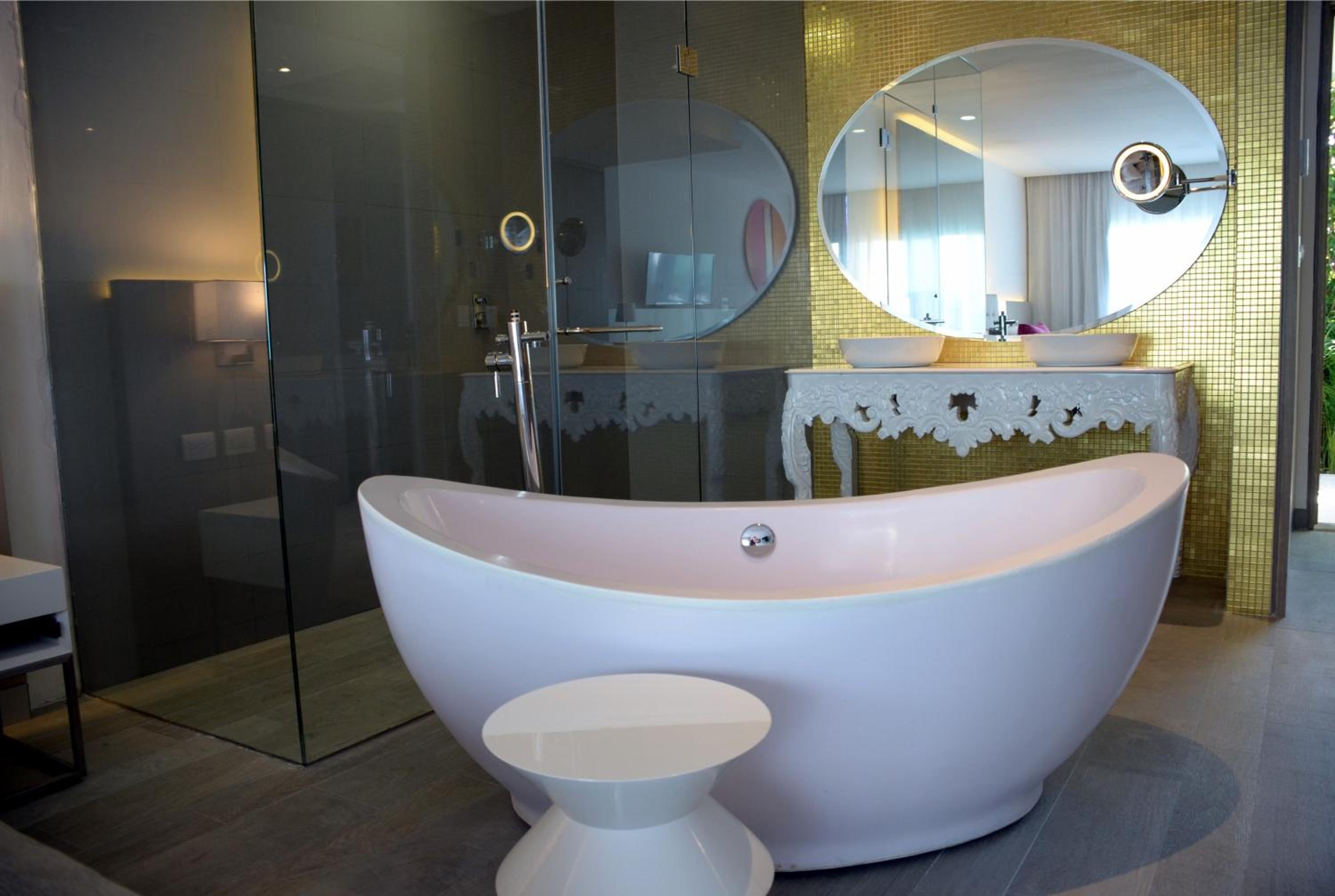Deluxe Suite Platinum