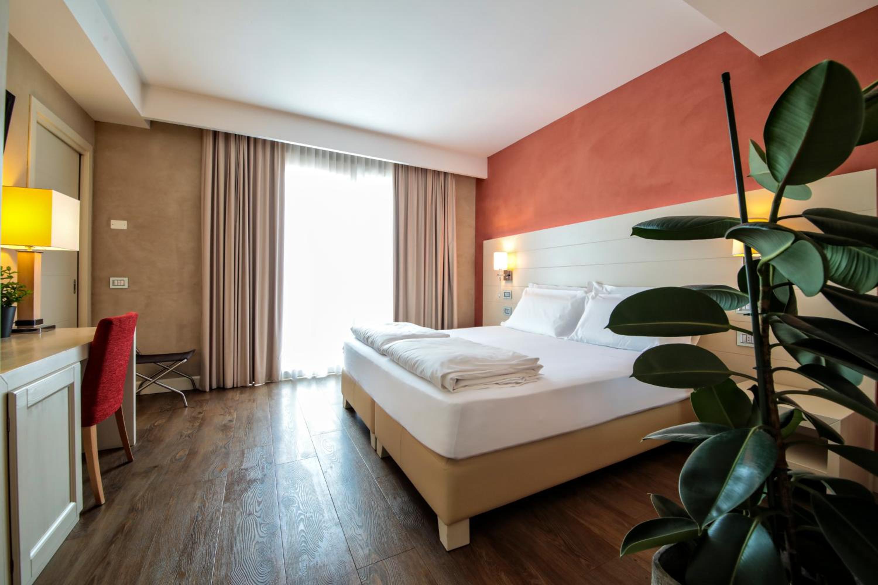 Double Room with Lake View photo 1