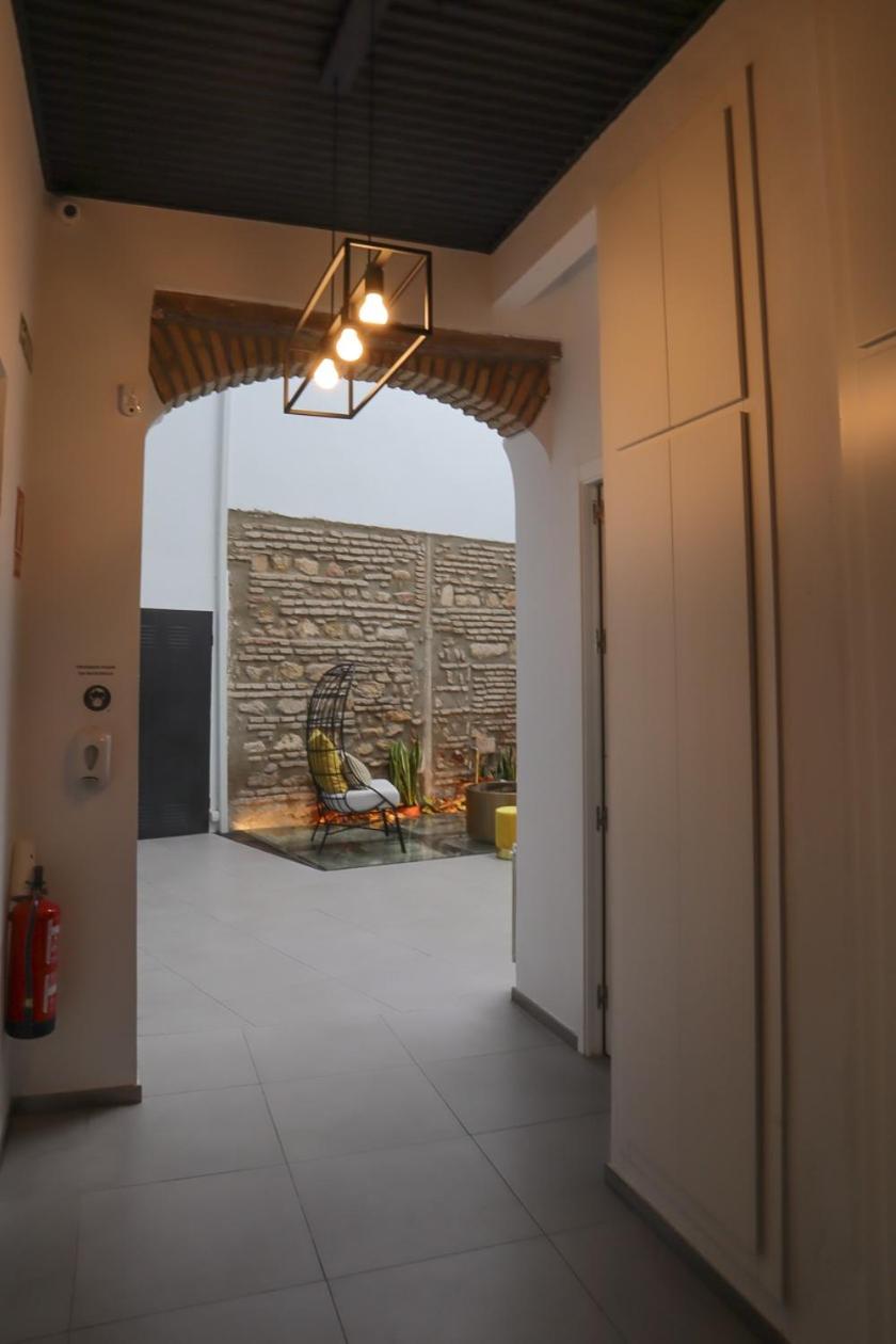 One-Bedroom Apartment - Photo 6