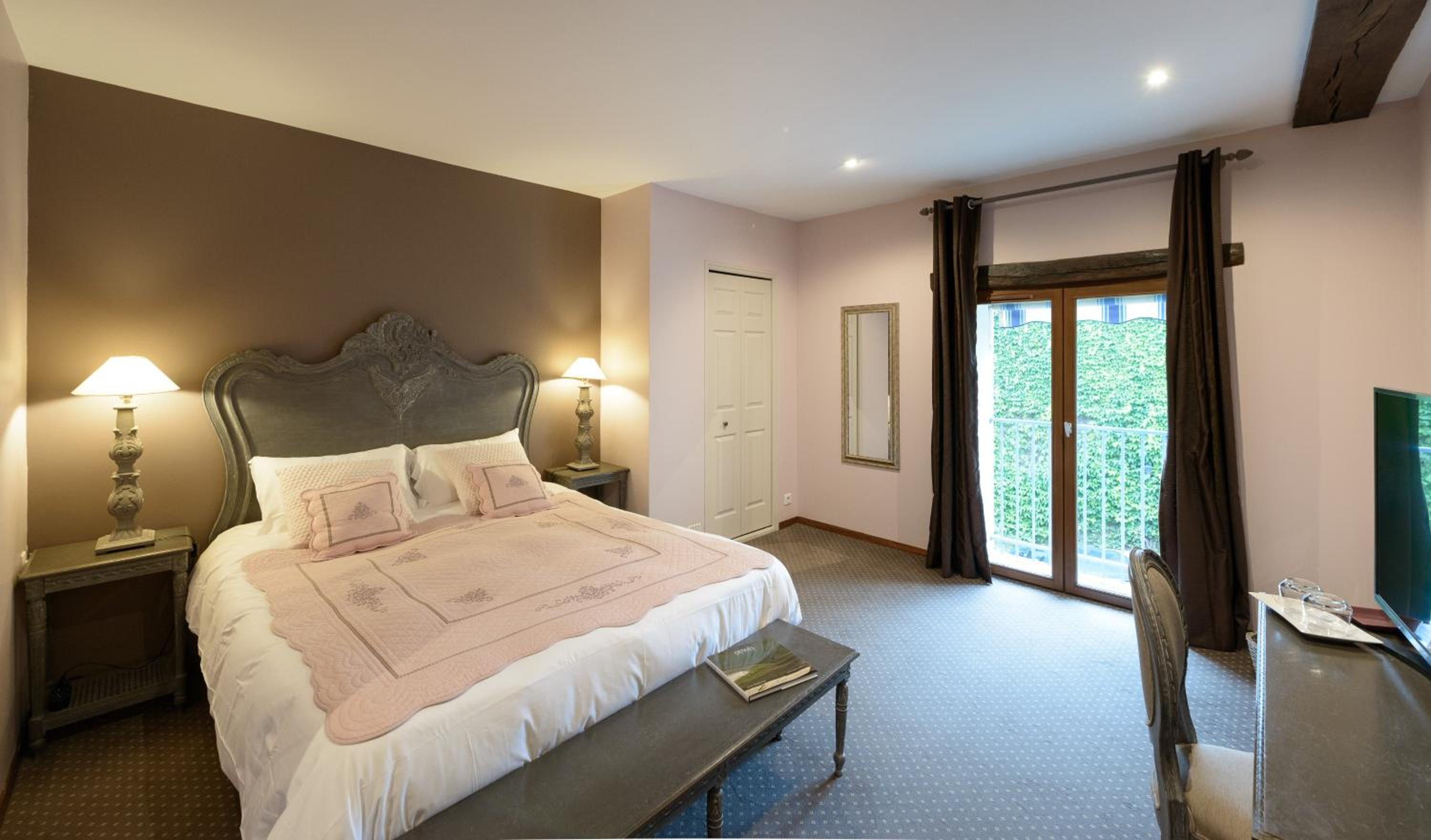 Double Room with Garden View photo 1
