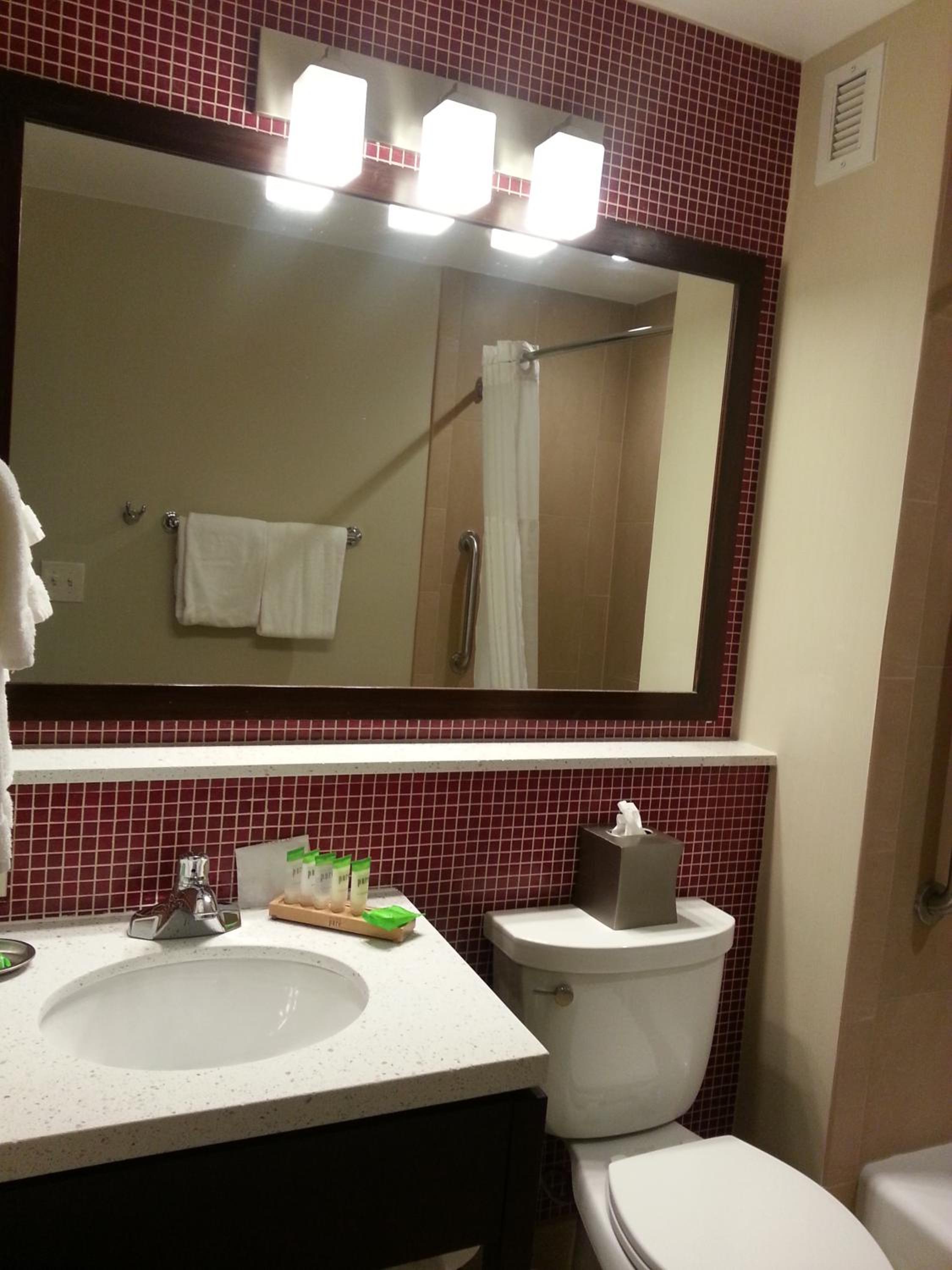 Double Room with Two Double Beds - Non-Smoking - Photo 13
