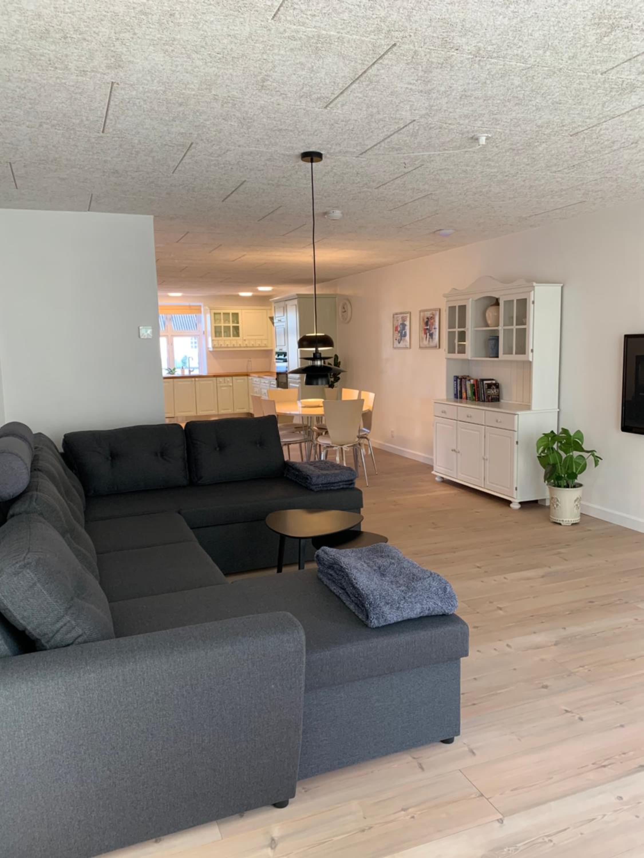 Family Room with Private Bathroom photo 1