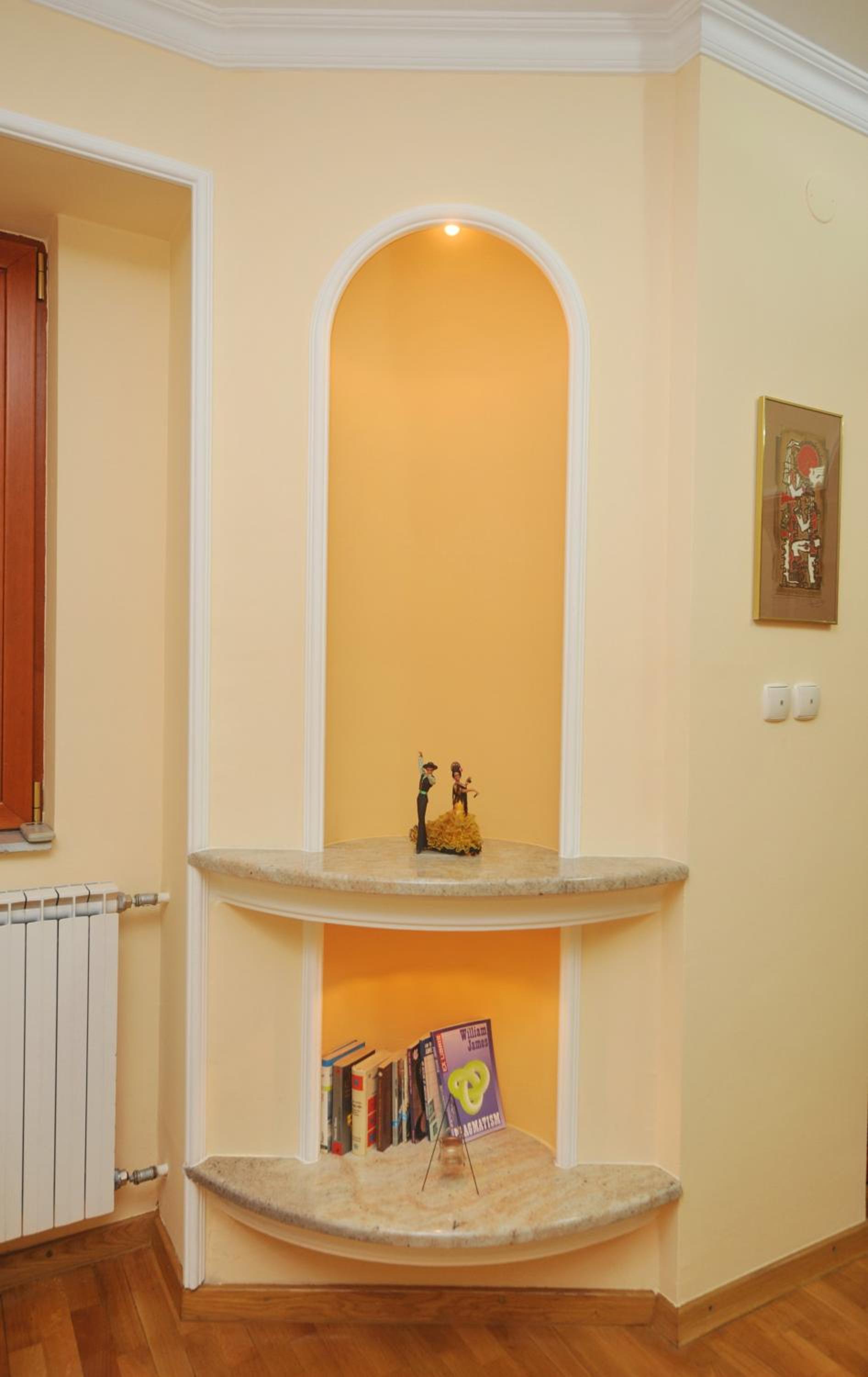 Royal One-Bedroom Apartment 5 - Marks Engels Str.  - Photo 8