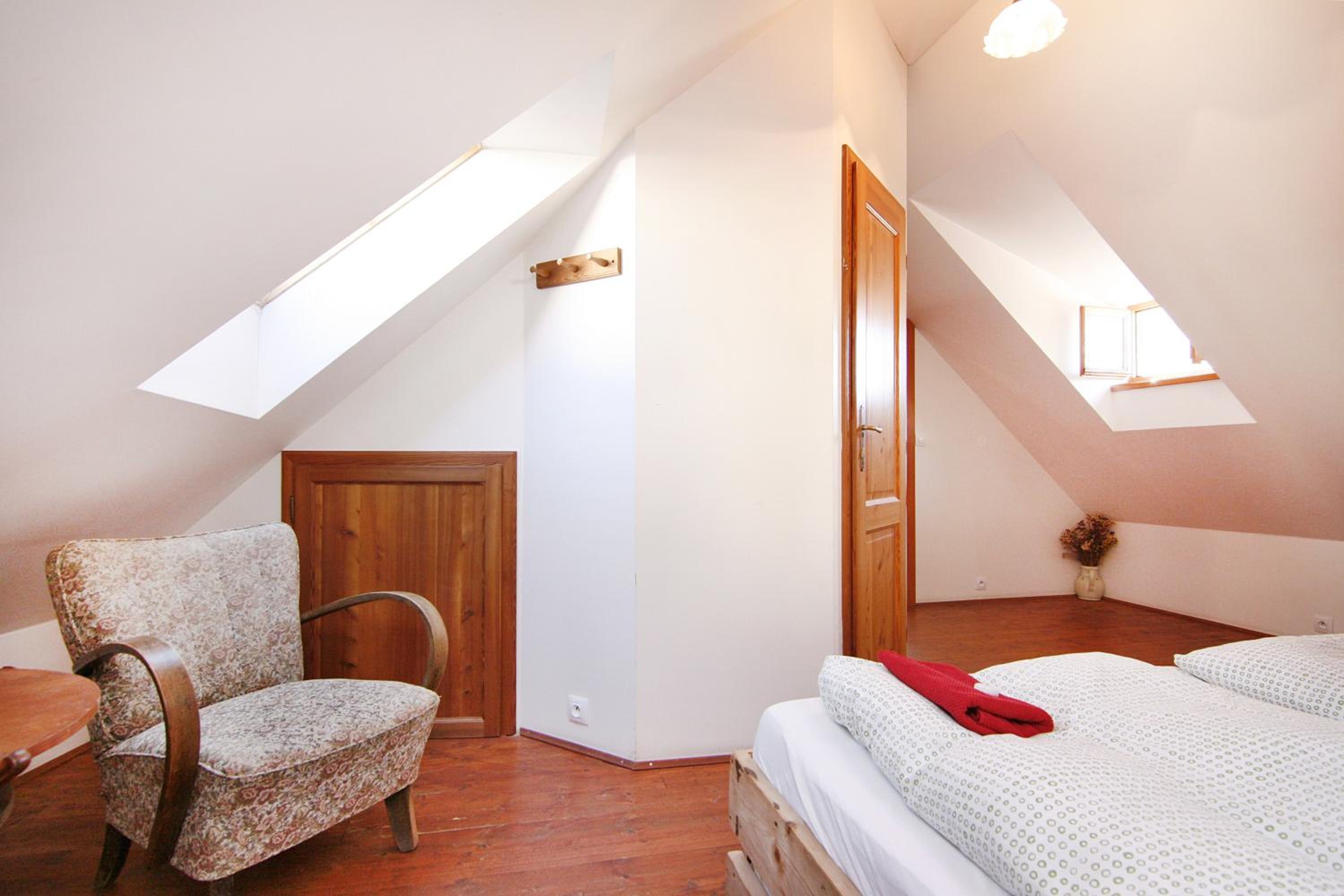 King Studio with Sofa Bed photo 3