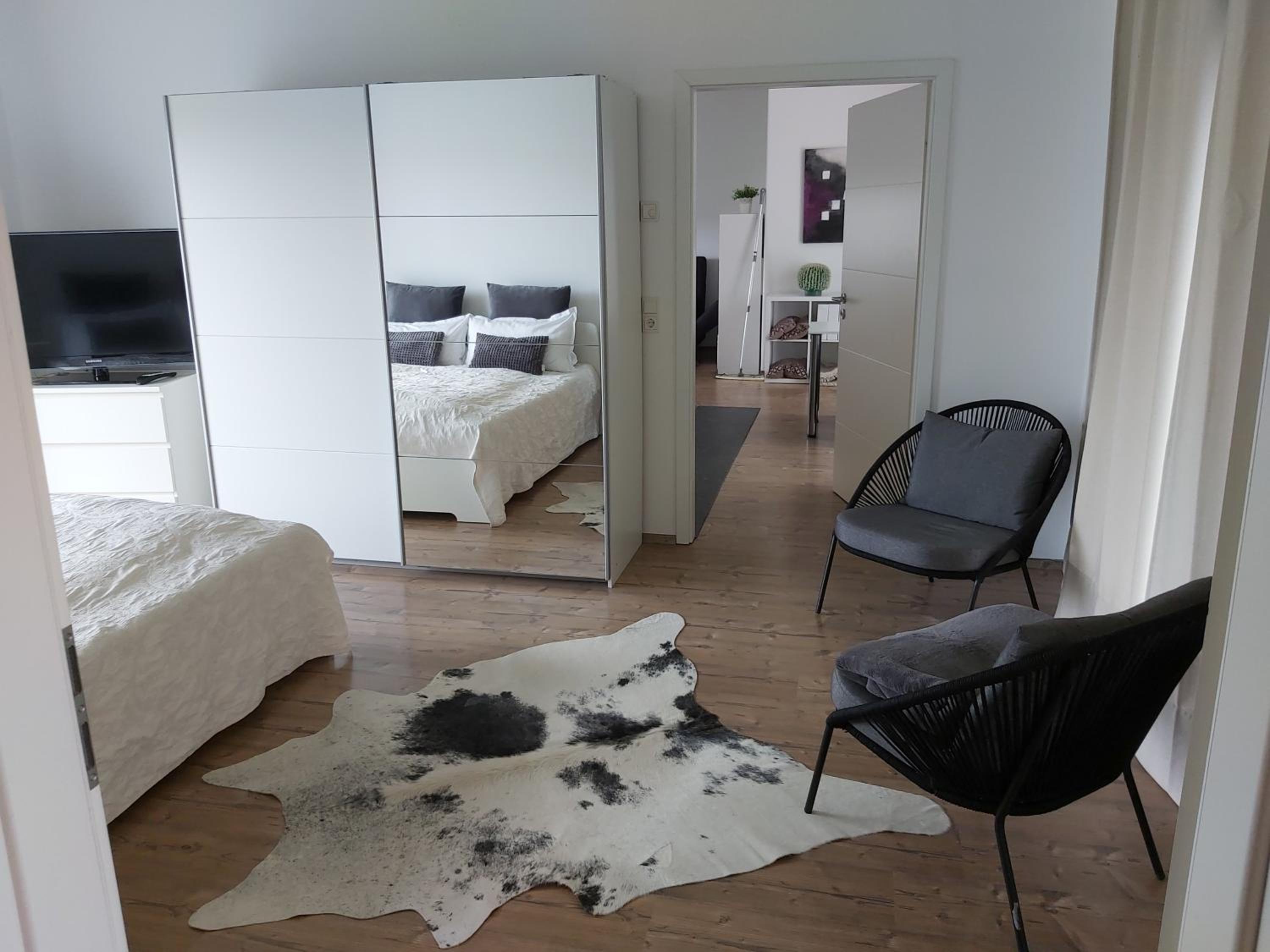 One-Bedroom Apartment photo 3