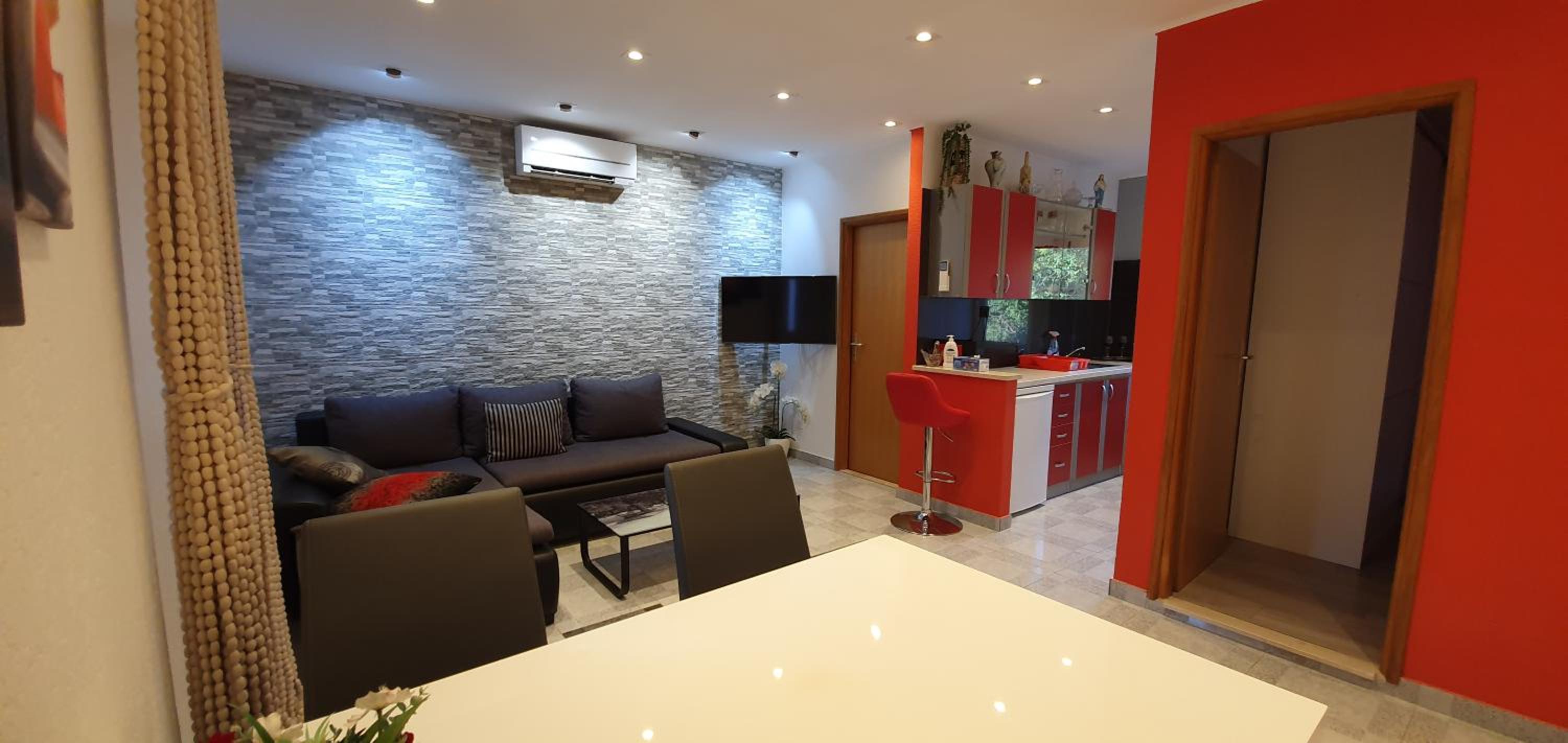 Villa photo 3
