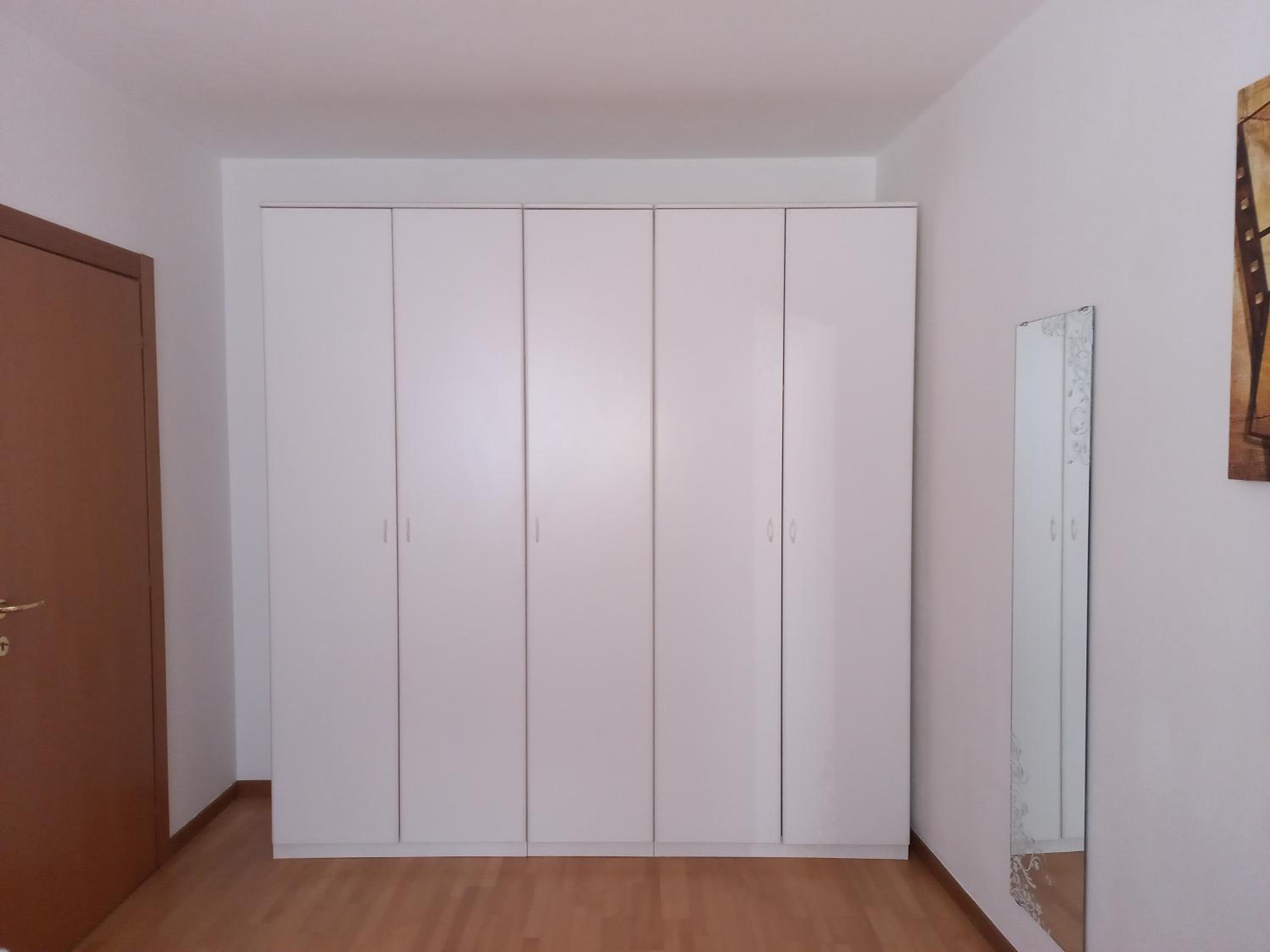 One-Bedroom Apartment photo 3