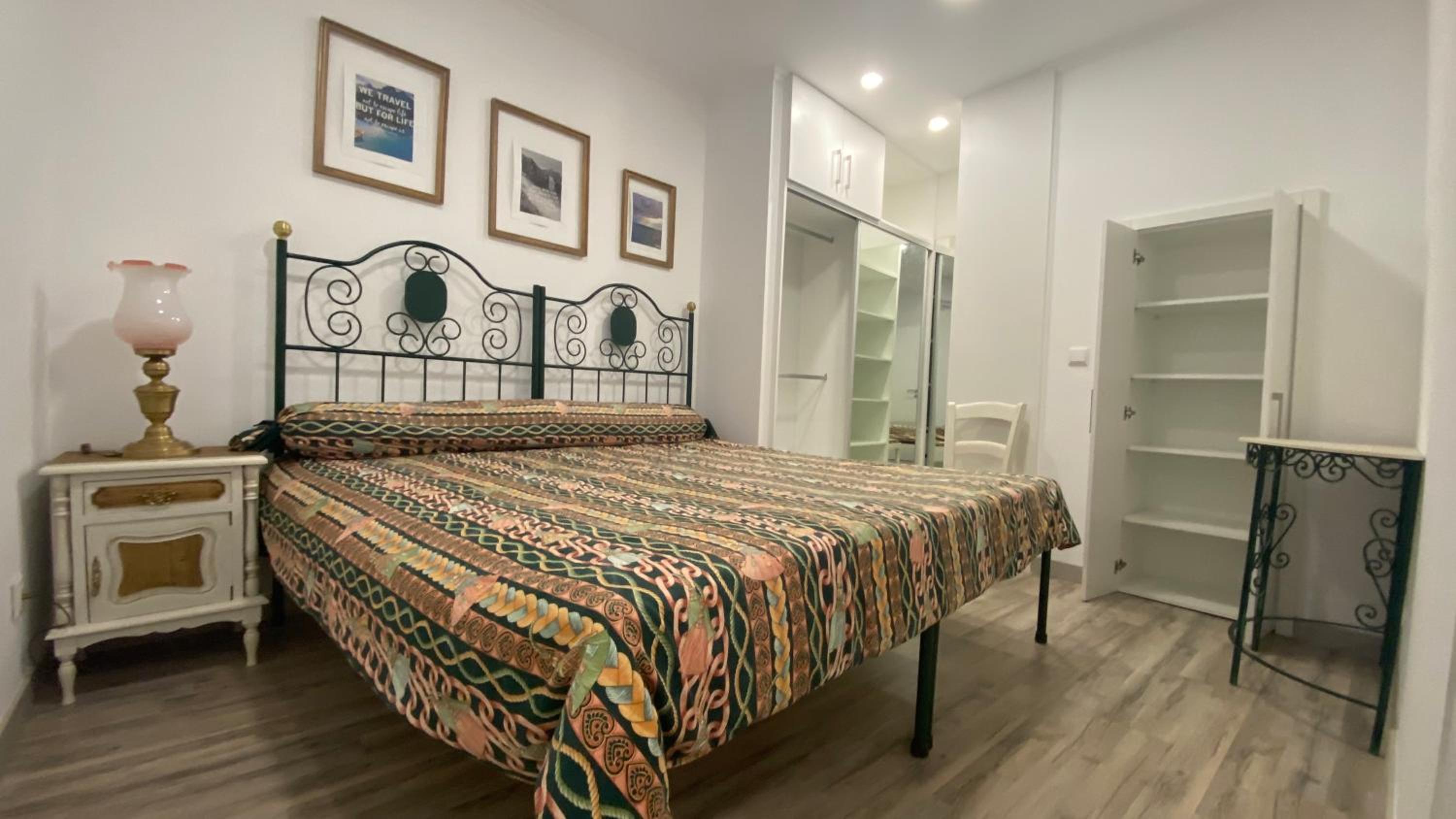 One-Bedroom Apartment - Photo 32