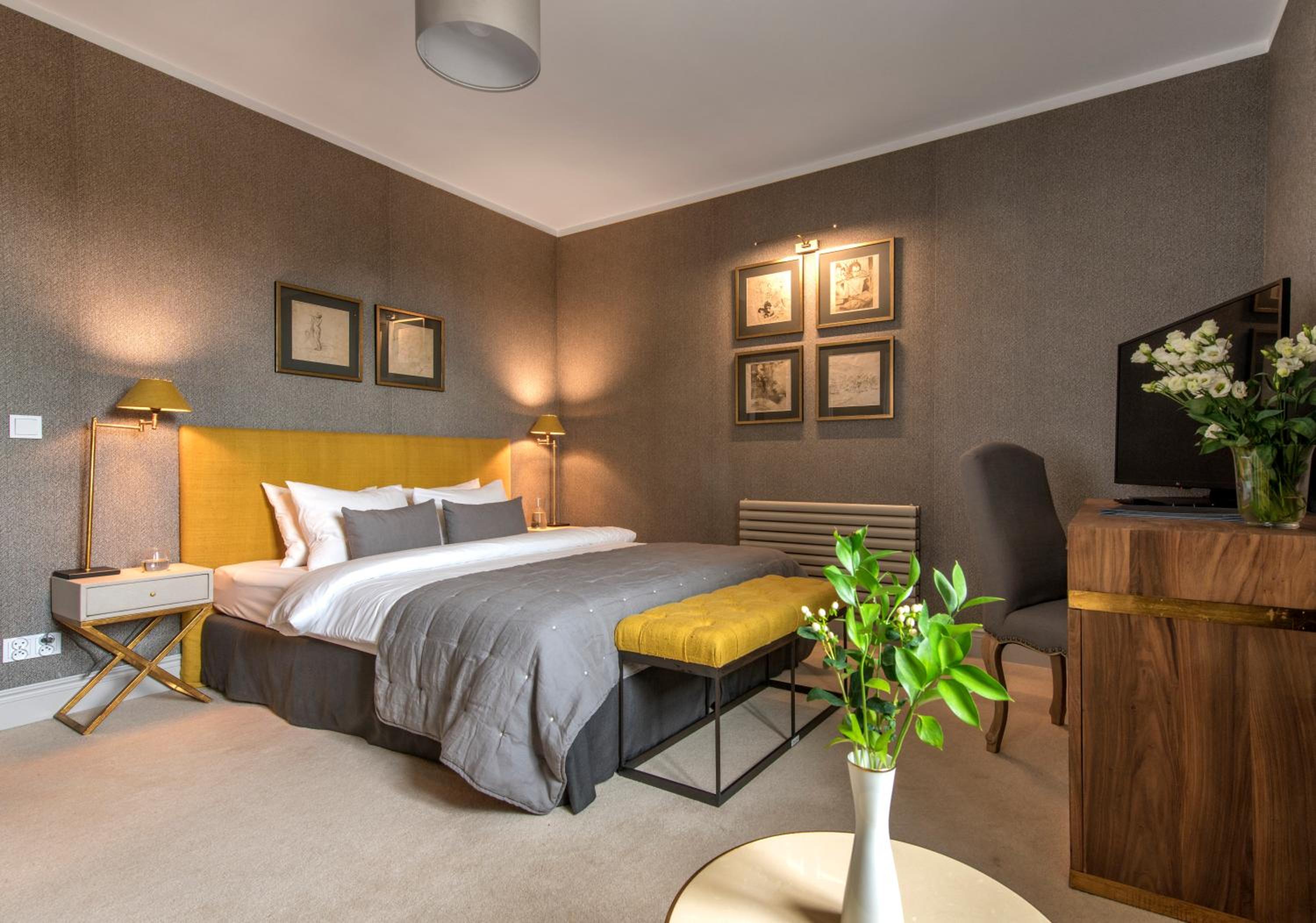 Deluxe Double Room with Shower photo 1