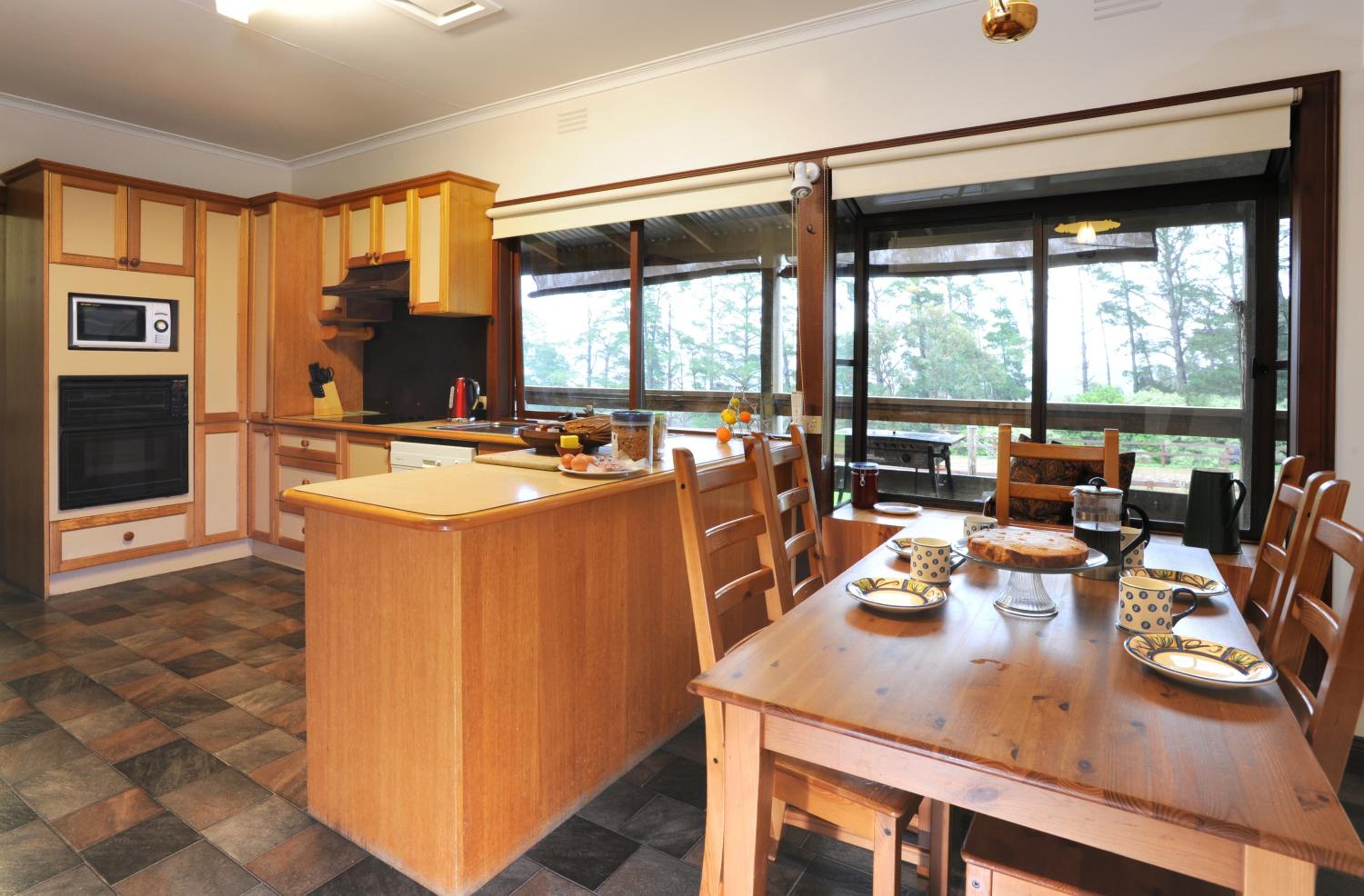 Three-Bedroom House photo 2