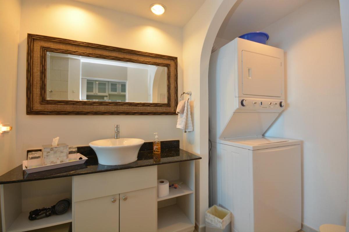 Apartment with Sea View 402 photo 1