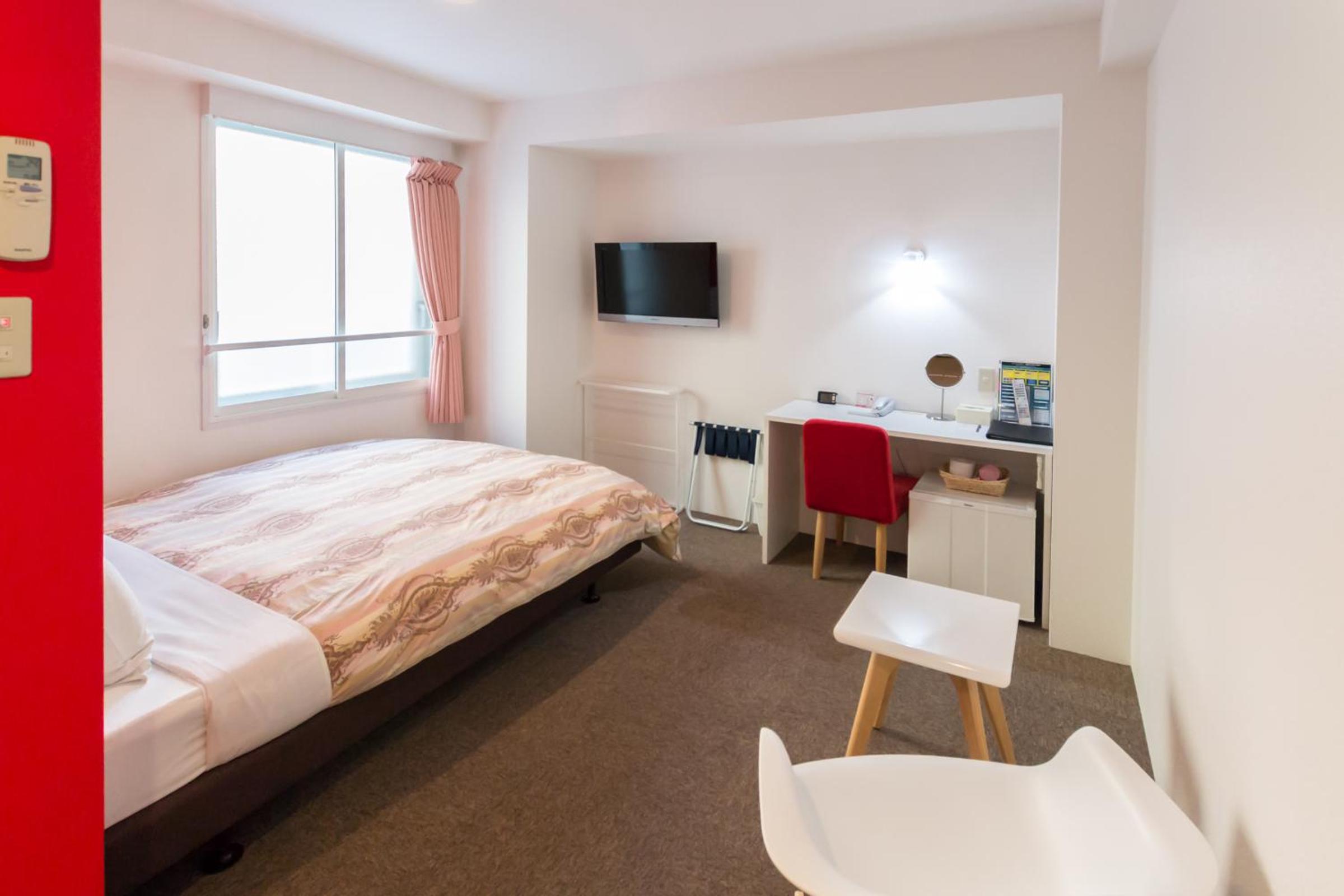 Double Room - Non-Smoking  - Photo 3