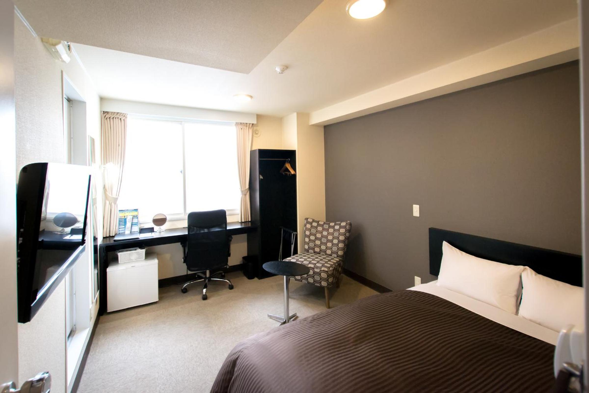 Double Room - Smoking - Photo 5
