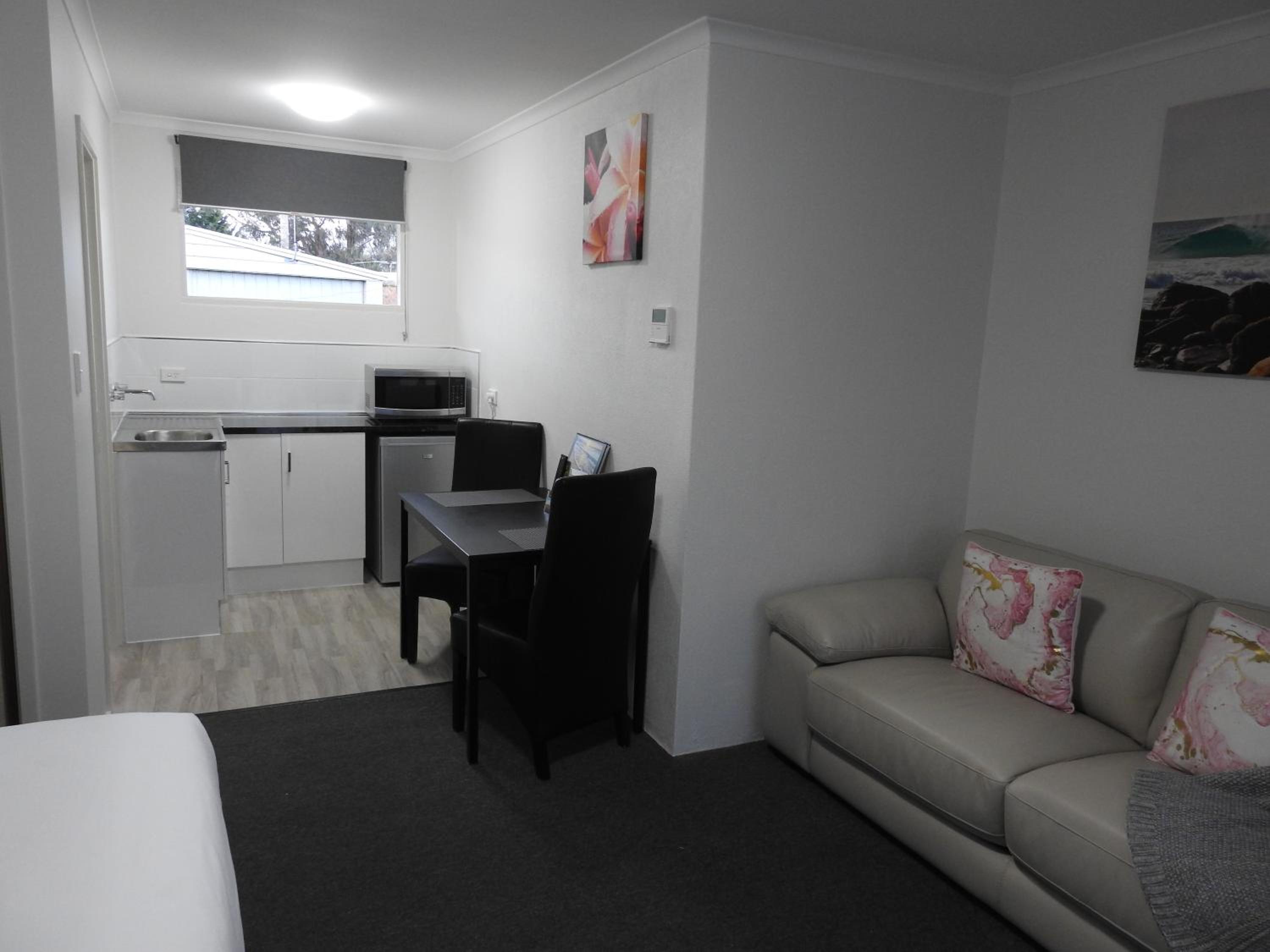Queen Suite photo 2