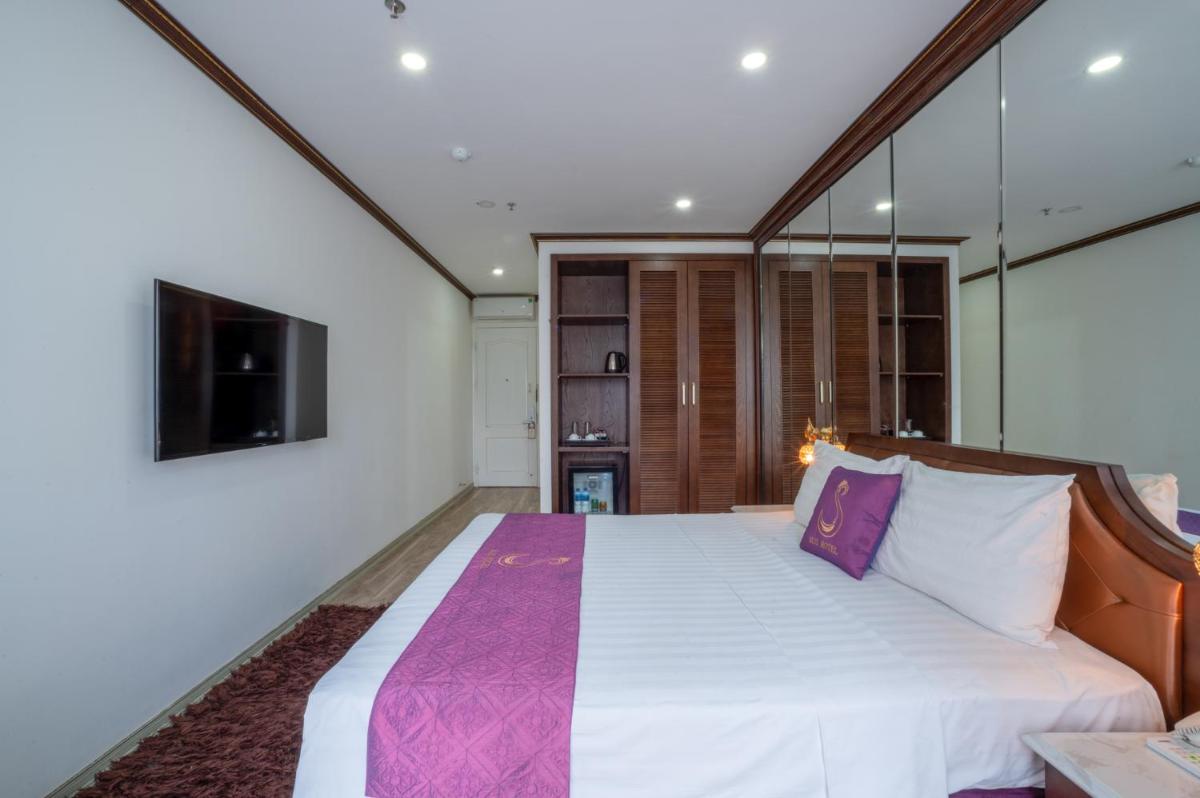 Suite with City View