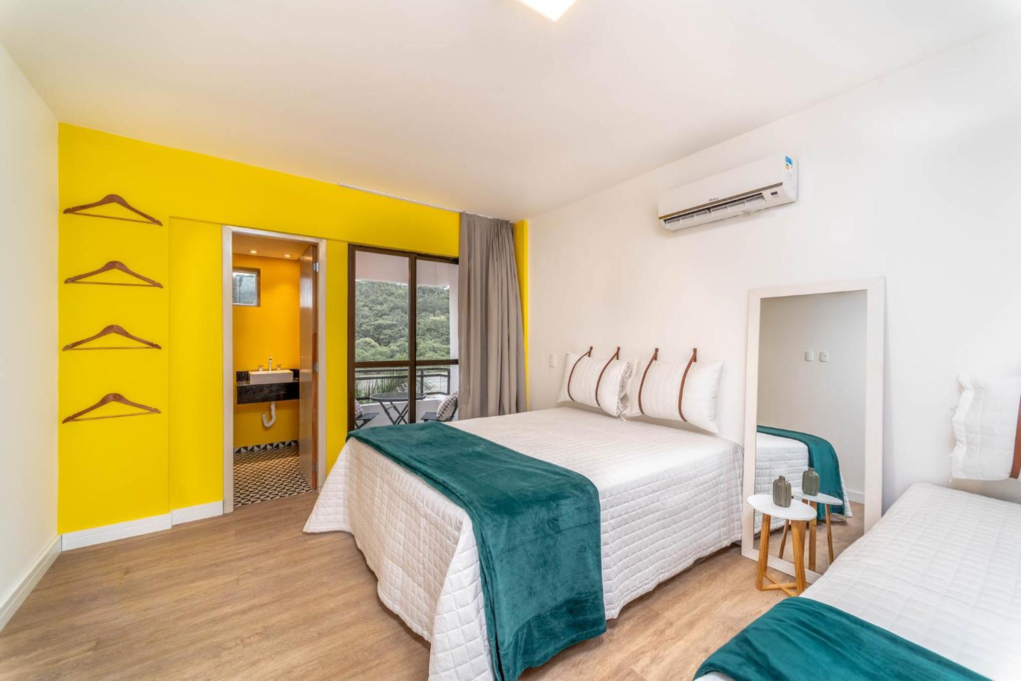 Rizzu Marina Hotel — Premium Quadruple River View Suite