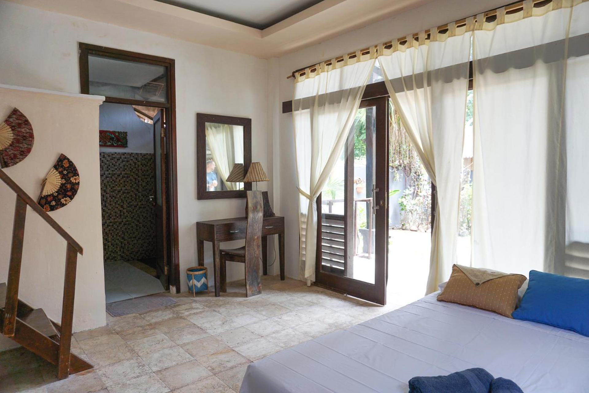 One-Bedroom Villa - Photo 3