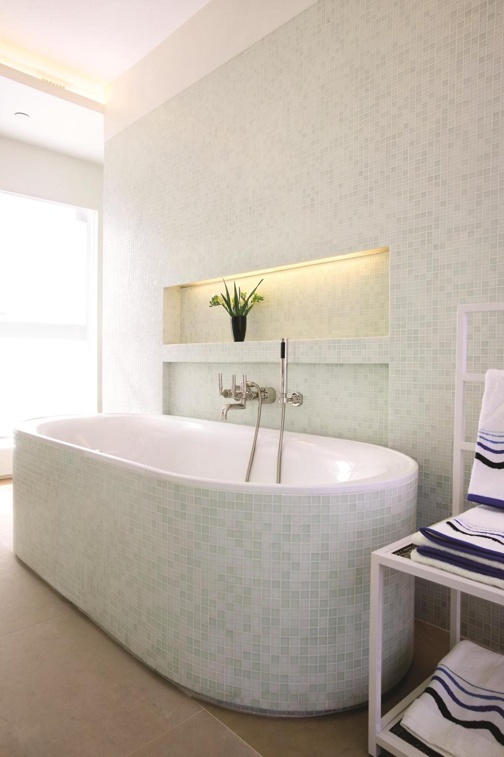 Full Floor Suite Full Floor Suite