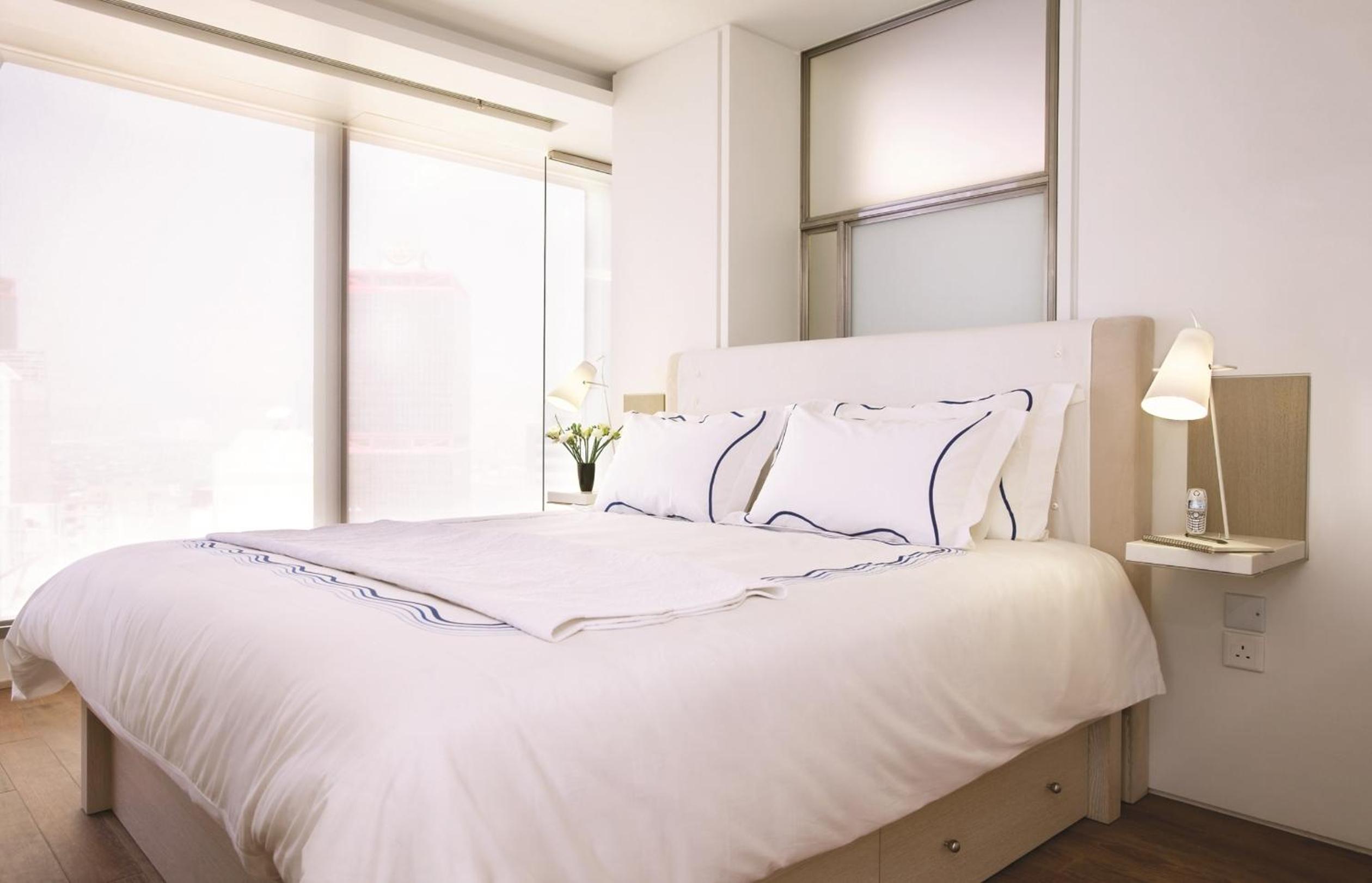 Full Floor Suite Full Floor Suite