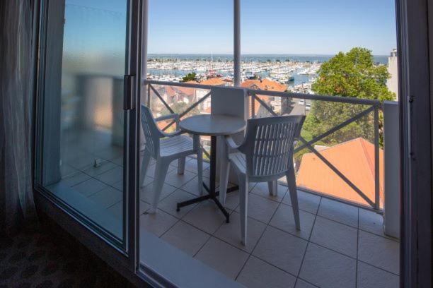 Superior Double Room with Sea View - Photo 11