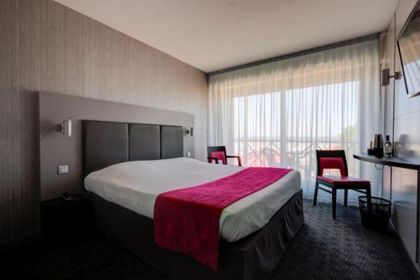 Superior Double Room with Sea View - Photo 23
