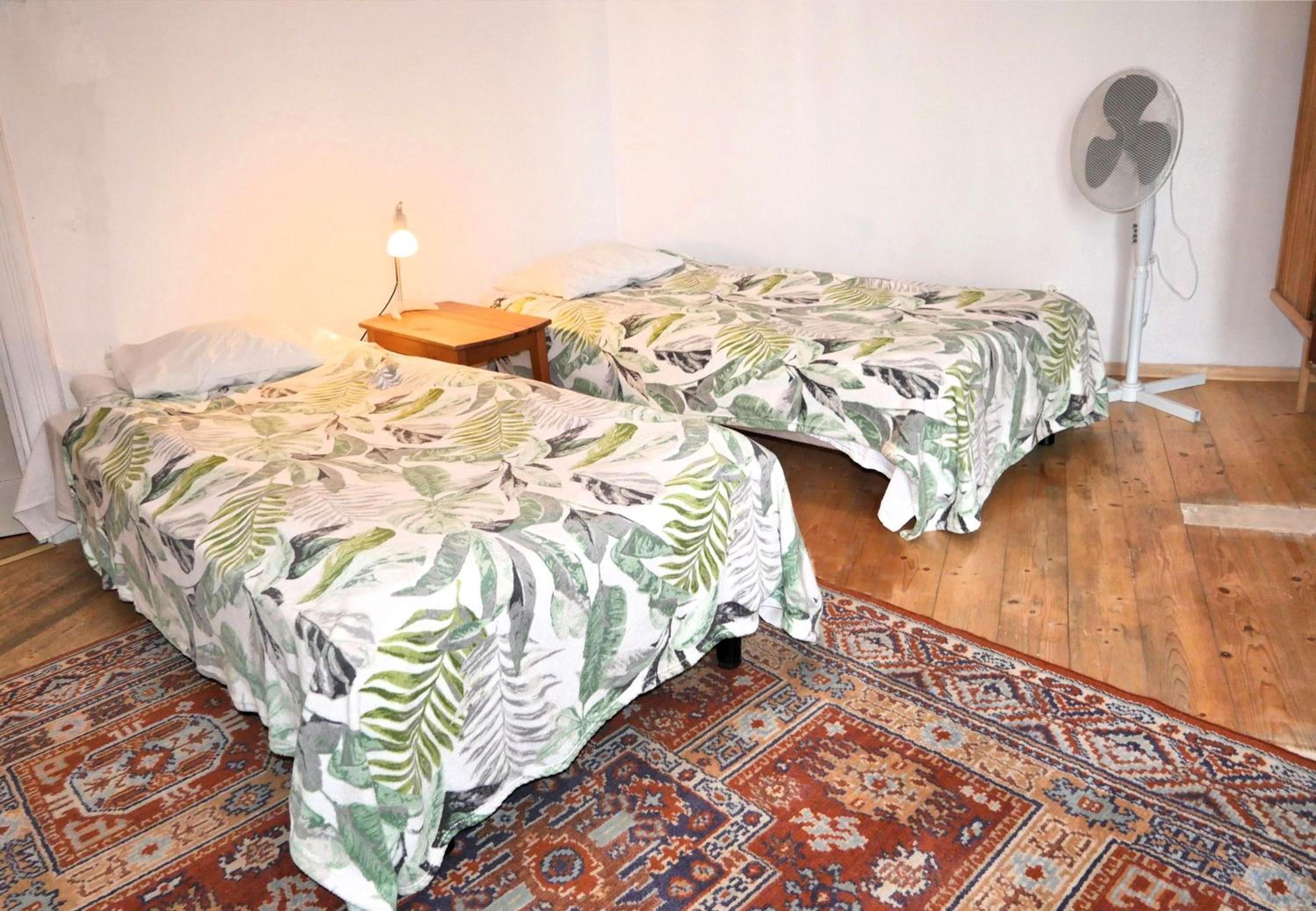 Apartment with Balcony - Photo 20