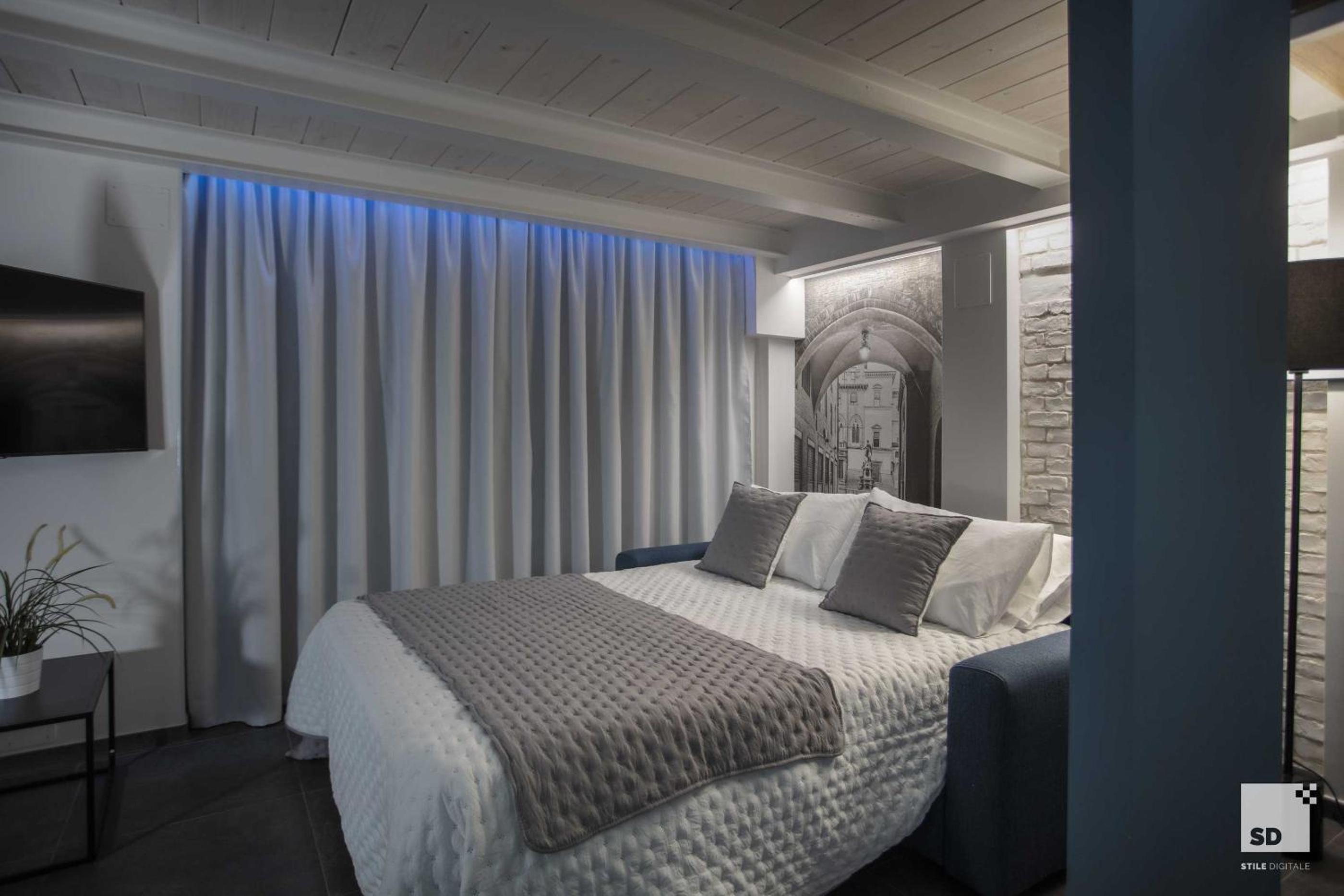 One-Bedroom Apartment - Photo 40