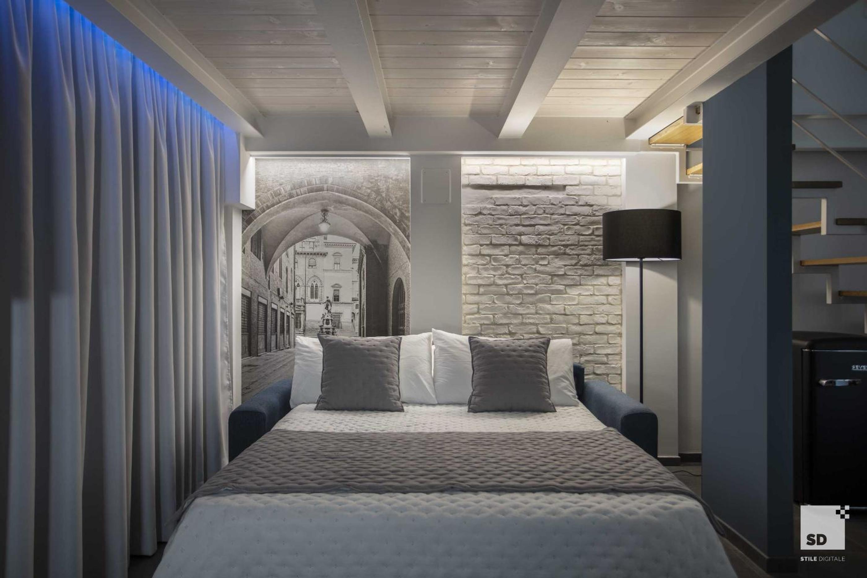 One-Bedroom Apartment - Photo 39