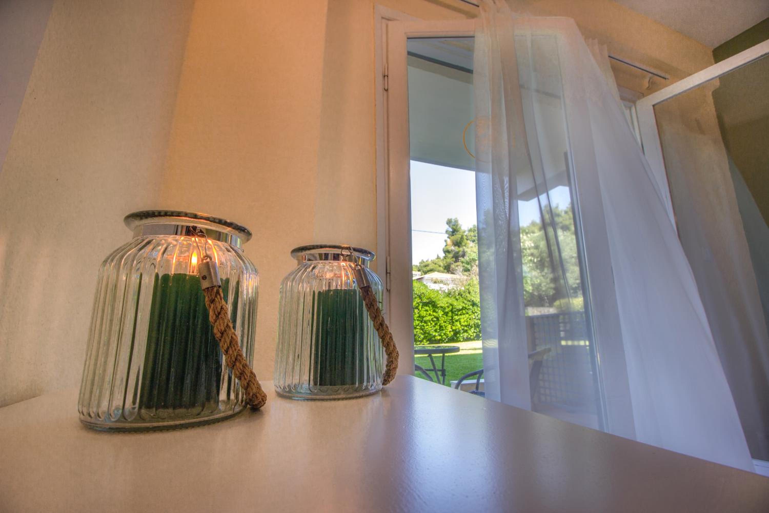 Double Room with Garden View - Photo 13