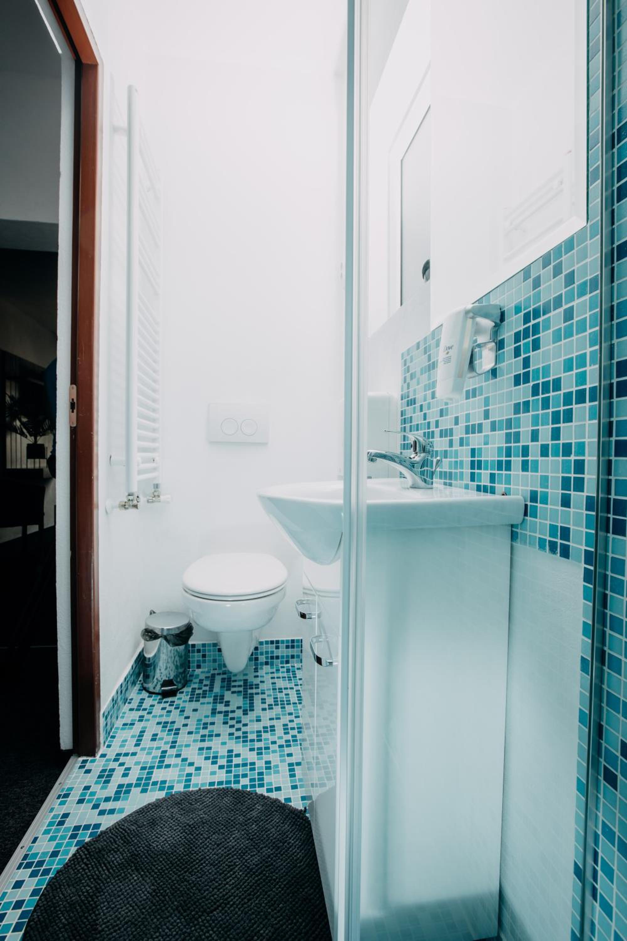 Triple Room with Bathroom photo 2