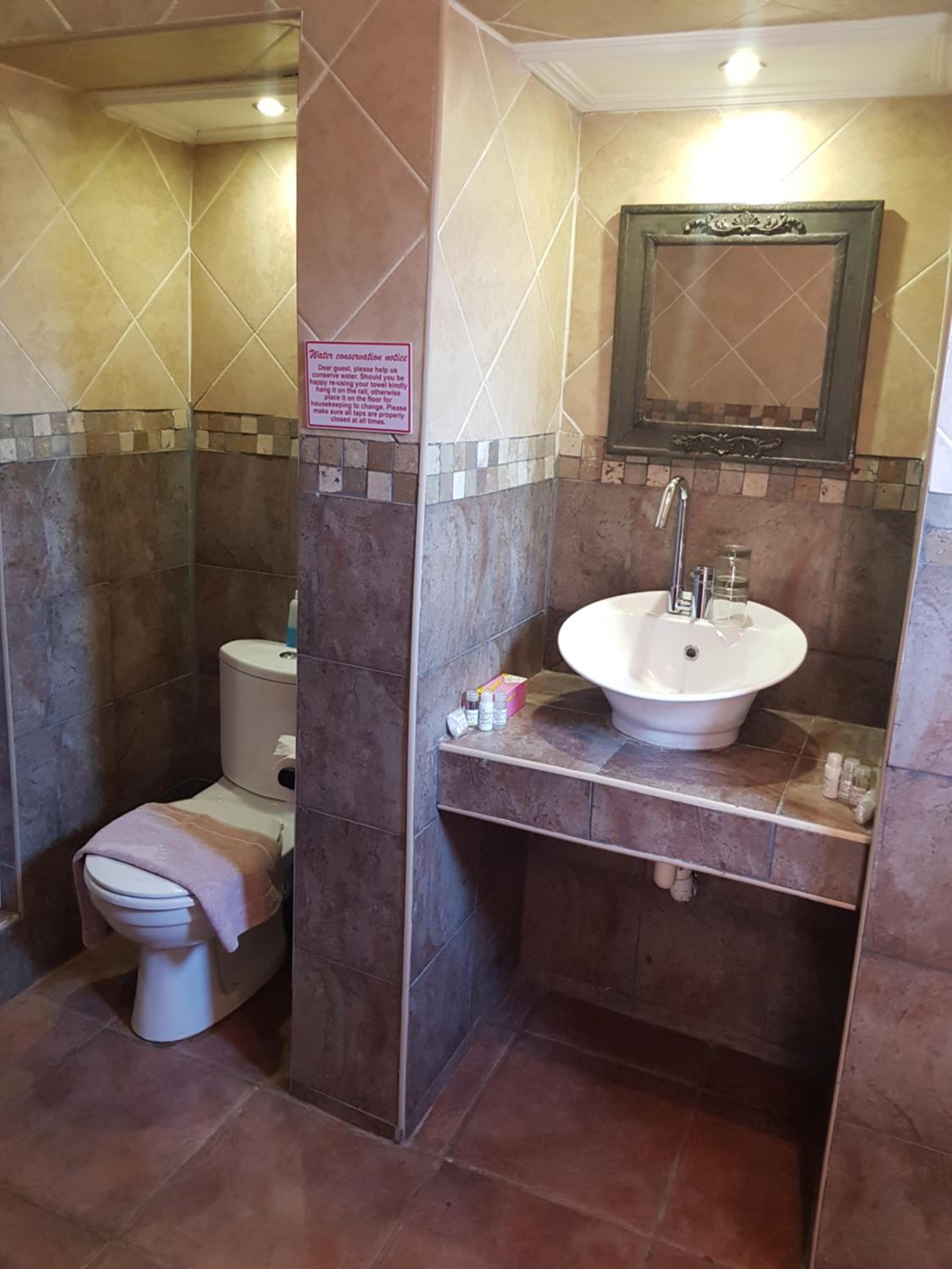 Large Double Room - Photo 2