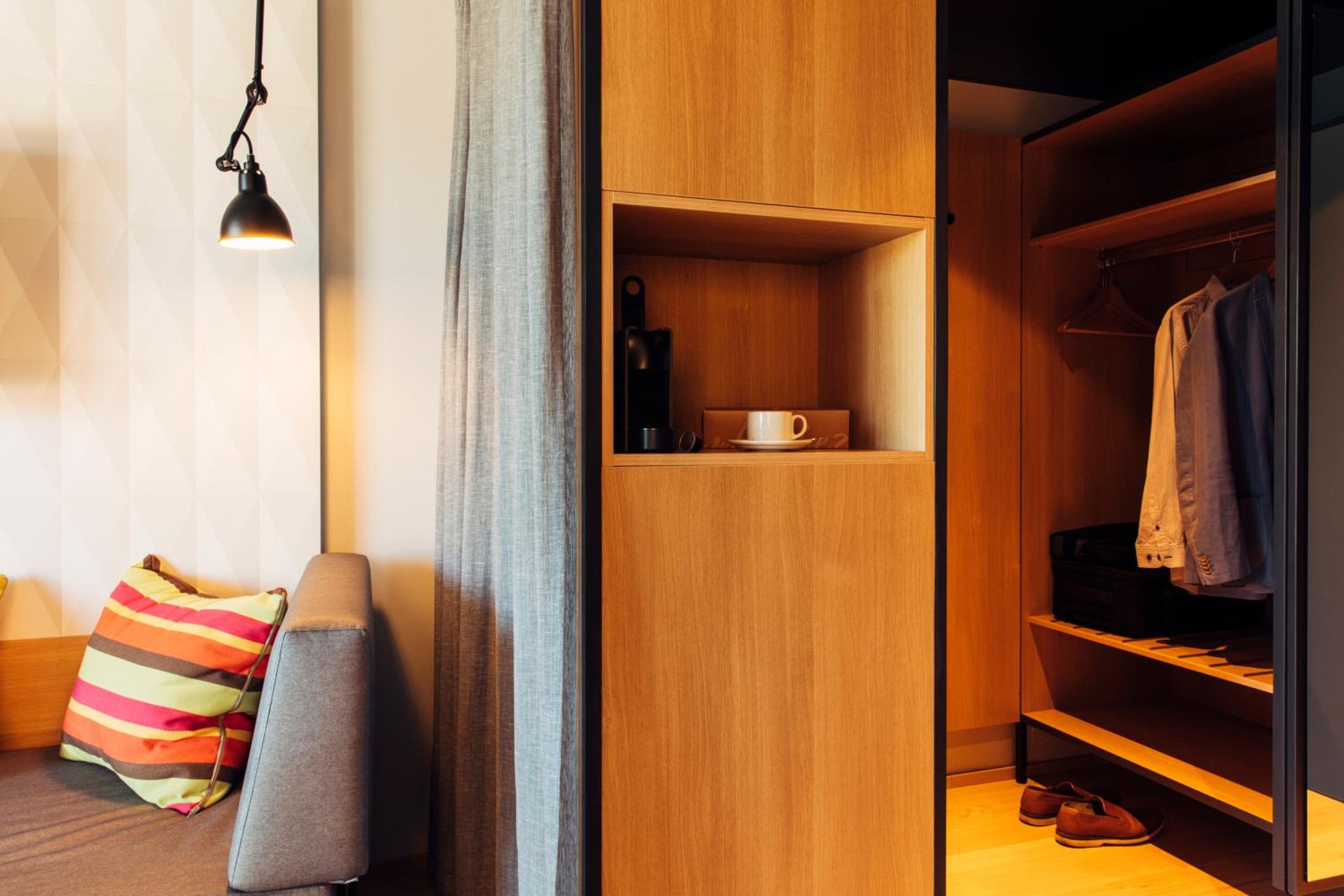 Apartment - Photo 2