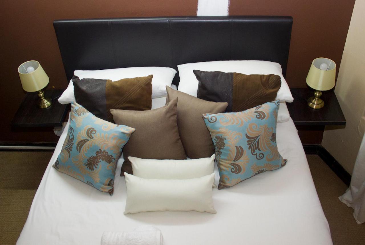 Standard Double Room - Photo 1