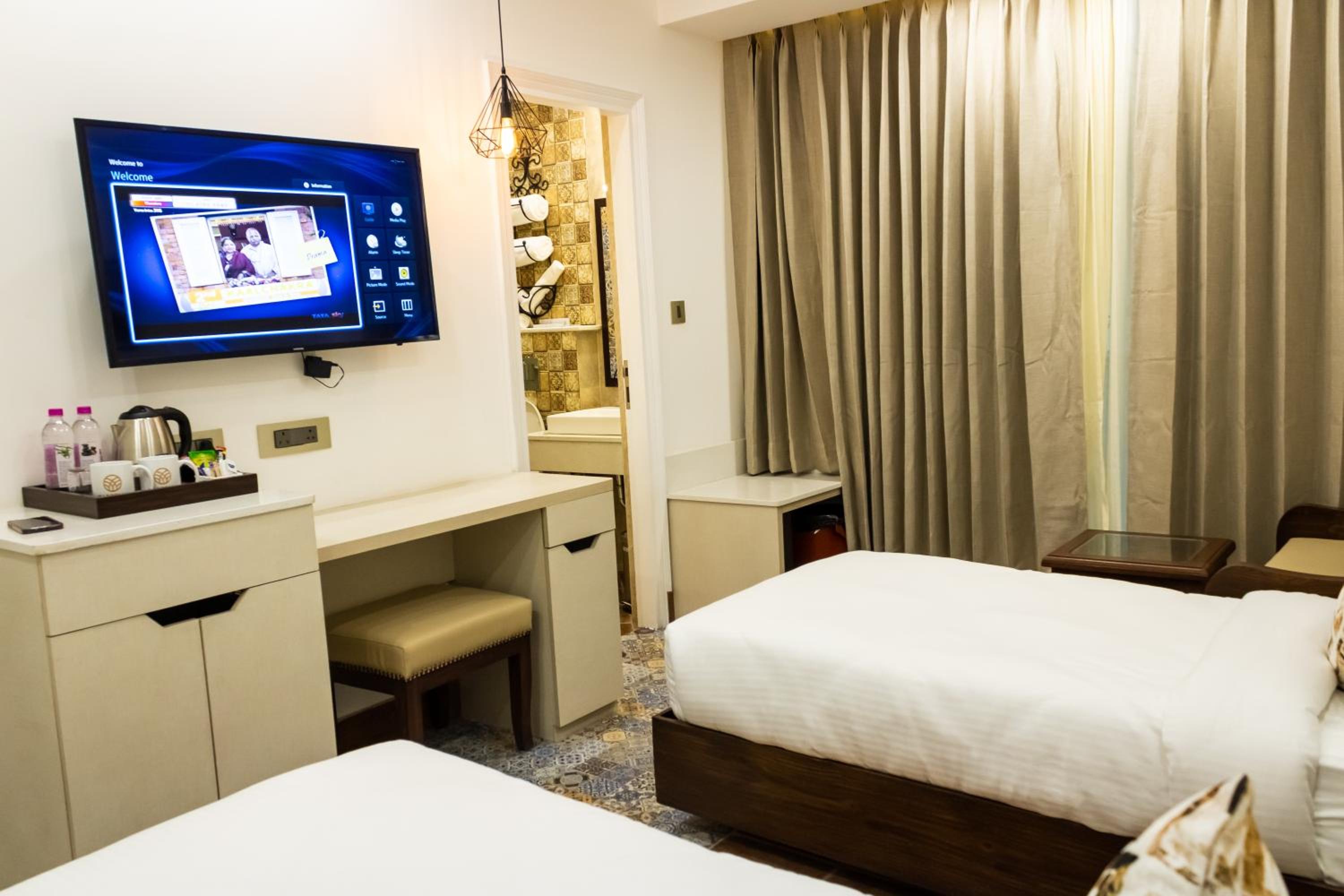 Classic Twin Room - Photo 6