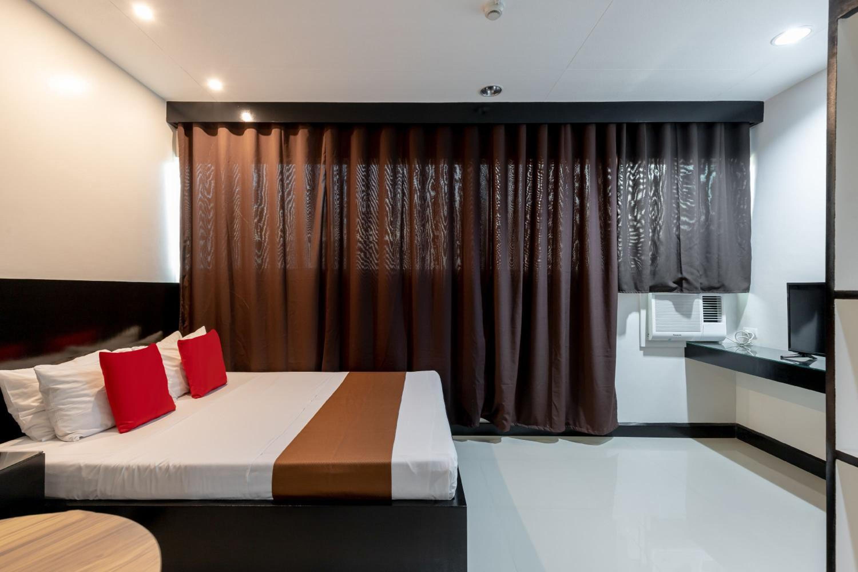 Standard Double Room photo 2