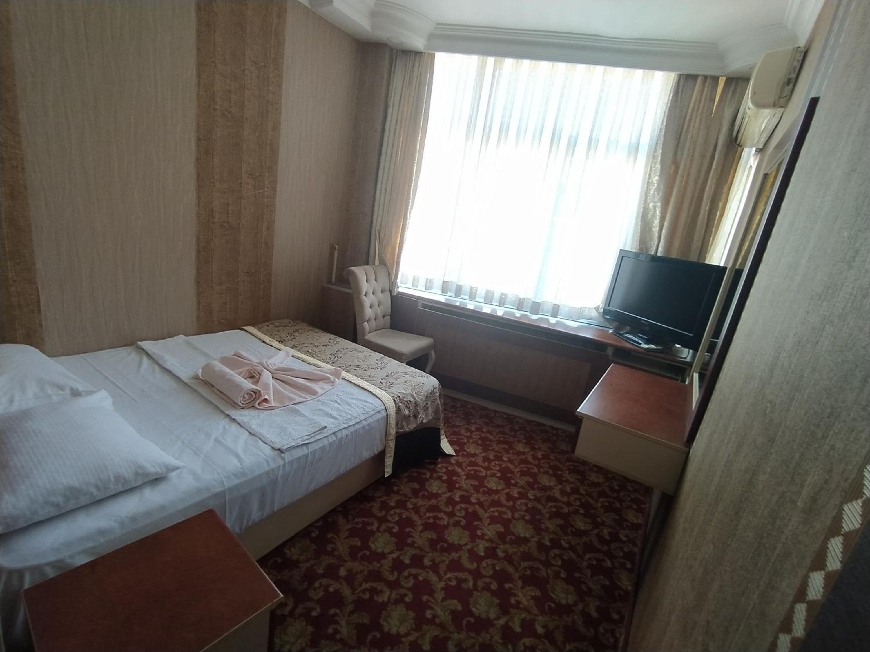 Single Room photo 2
