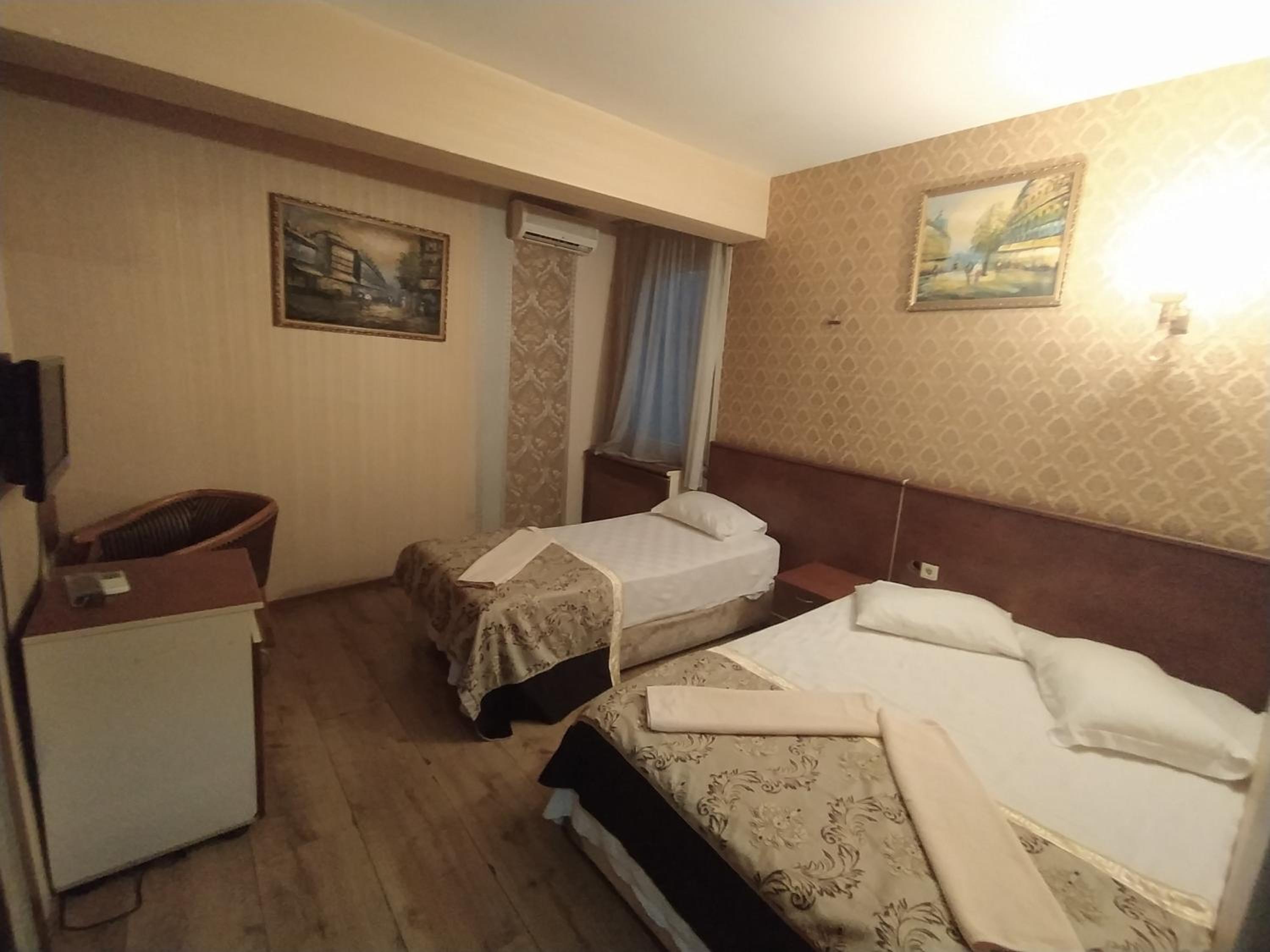 Standard Triple Room photo 2