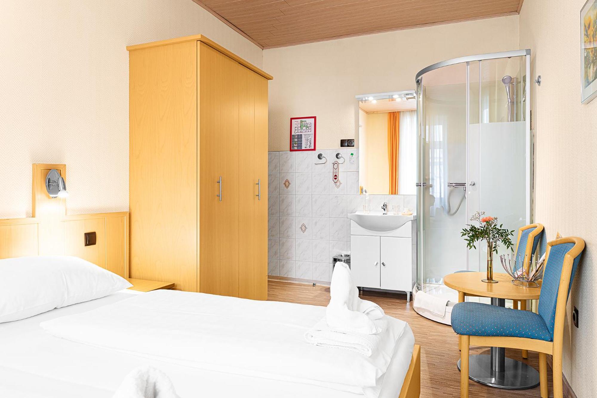 Double or Twin Room with Shared Toilet