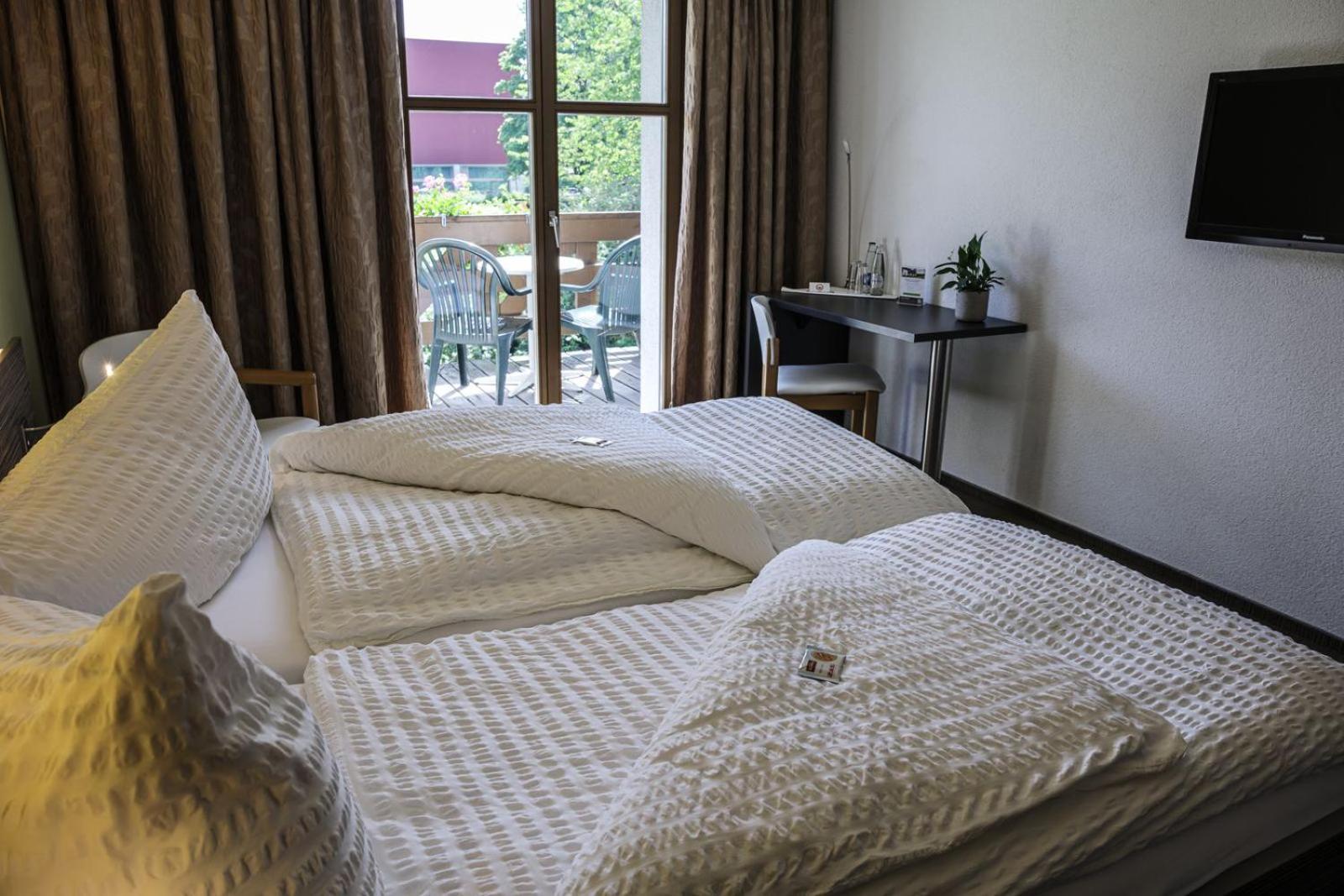 Deluxe Double Room with Balcony or Terrace photo 2