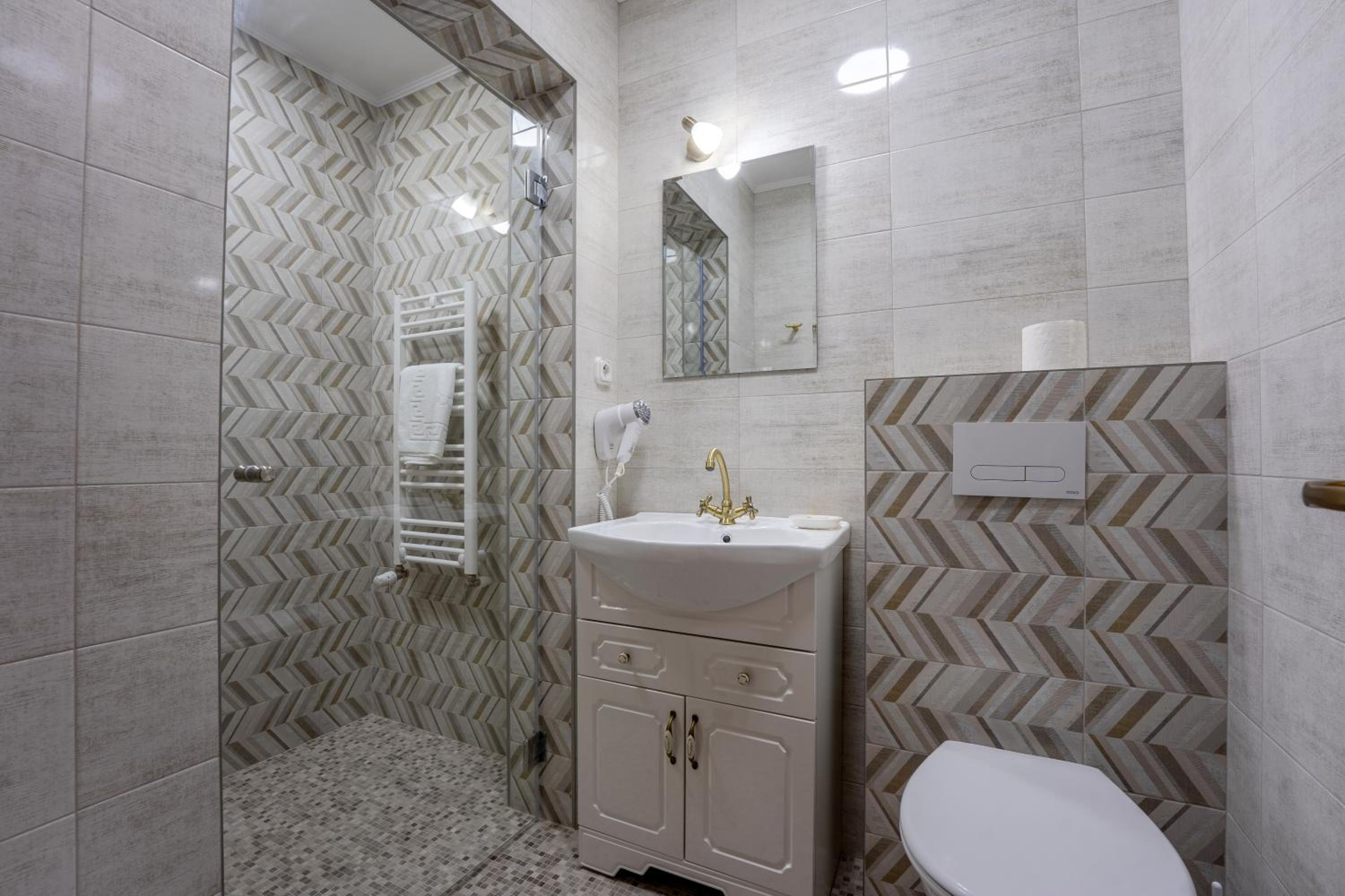 Superior King Room - Photo 2