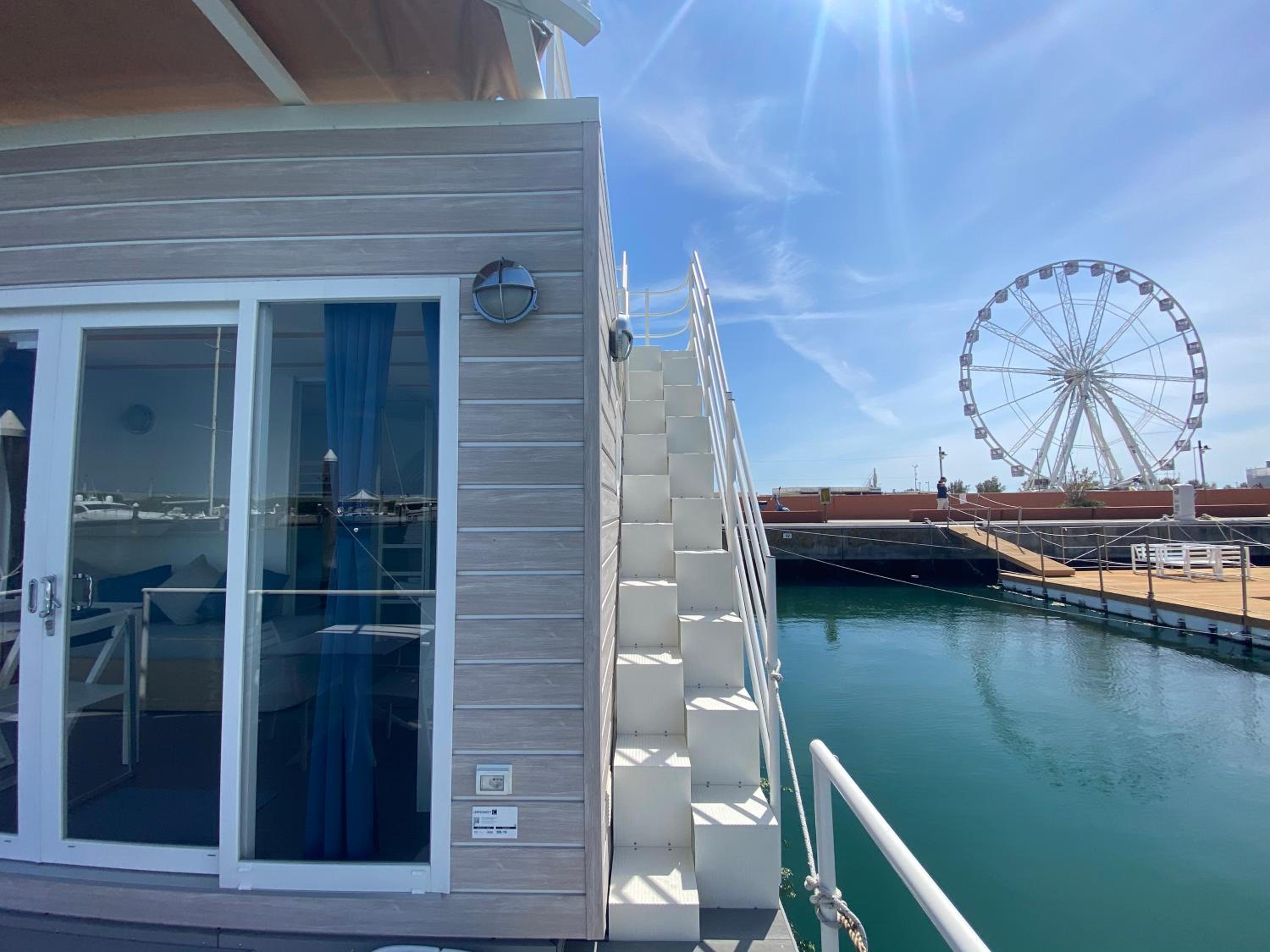 Mobile Home - Photo 46