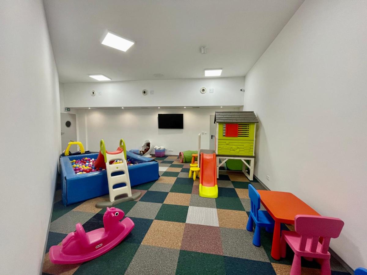 One-Bedroom Apartment - Photo 24